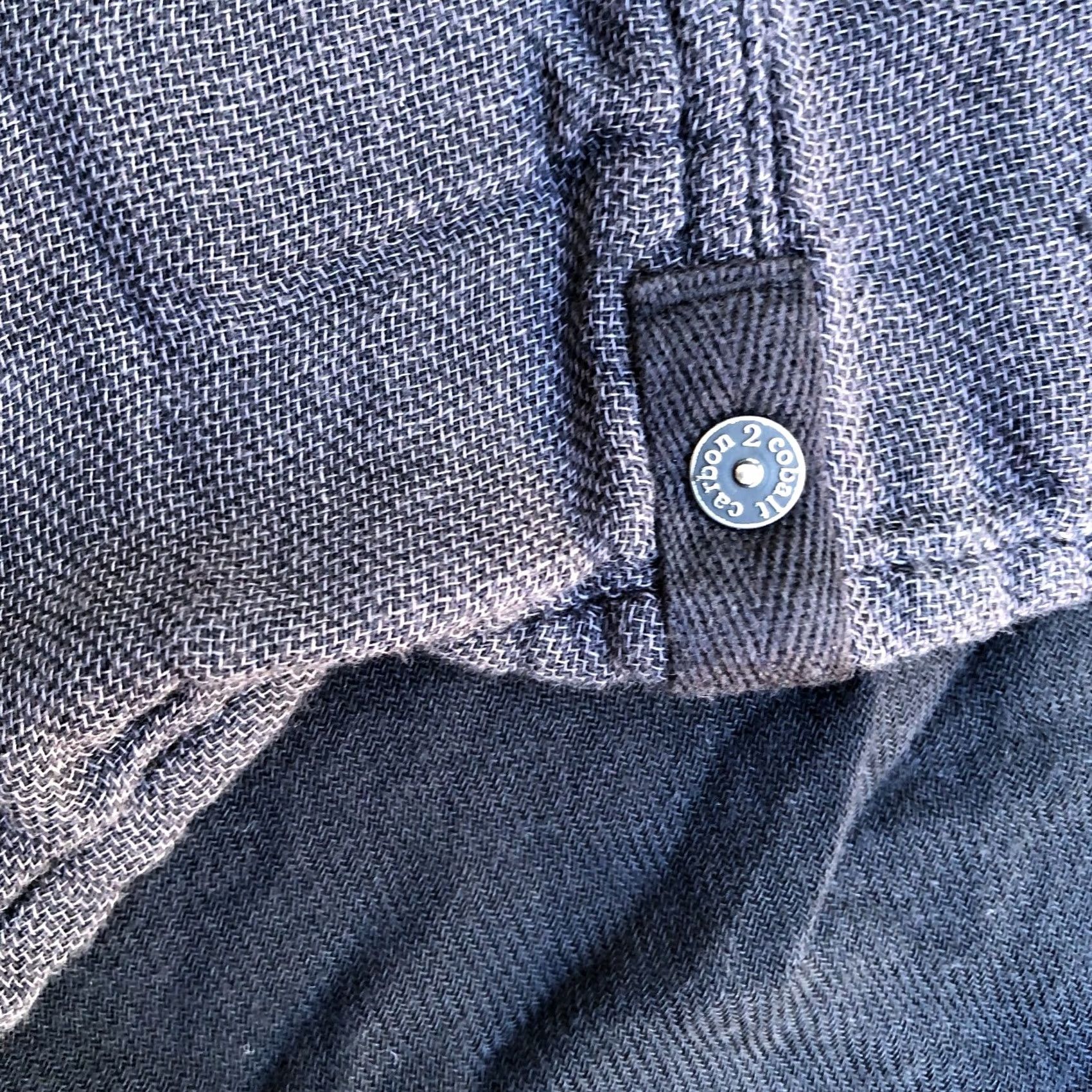 Carbon2Cobalt CARBON 2 COBALT Button-Down Shirt XL 100% Cotton Grey Long Sleeve Mens - XL, Button-Down, Regular Fit, Solid, 100% Cotton, Gray, Vintage? Size US XL / EU 56 / 4 - 5 Thumbnail