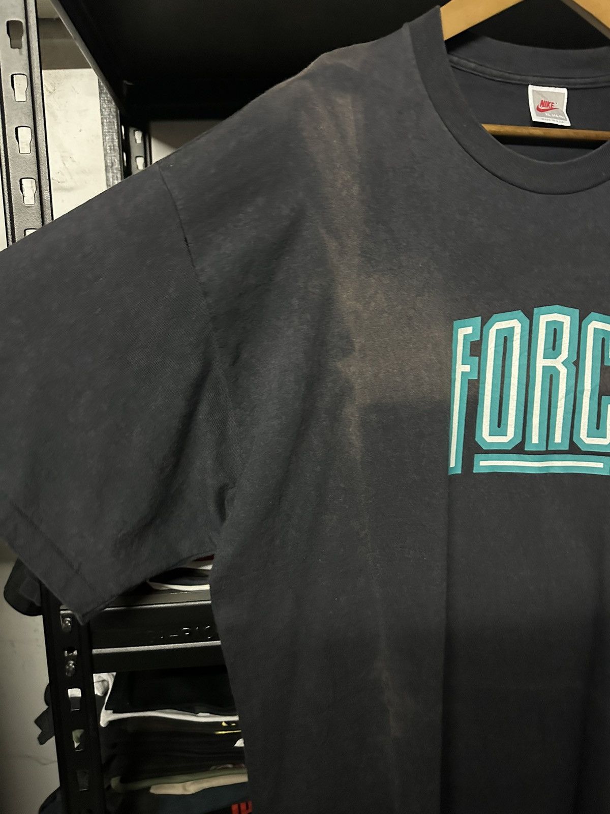 Nike × Vintage Thrashed Vintage 90s Nike Air Force Sun Faded Single Stitch Size US XL / EU 56 / 4 - 4 Thumbnail