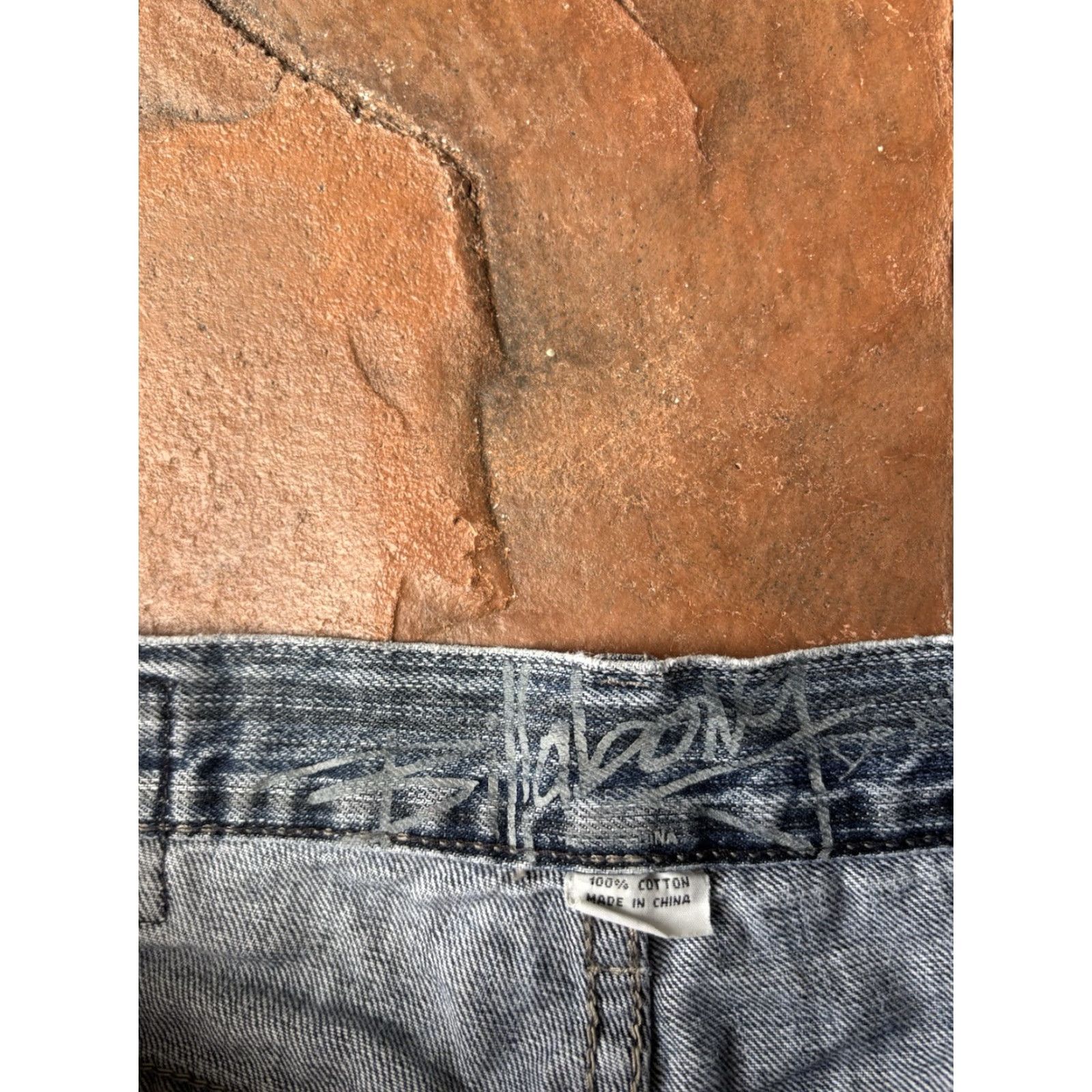 Billabong VINTAGE Billabong Jeans 32x30.5 Denim Men 90s Skater Grunge Streetwear Y2K Surfer Punk Blue 5-Pocket Belt Loops Relaxed Straight Men Size US 32 / EU 48 - 3 Thumbnail