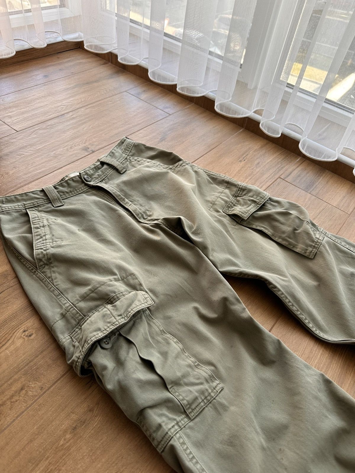 Levi's × Levi's Vintage Clothing × Vintage Vintage Levi’s SS03 Green Military Cargo Pants Size US 31 - 6 Thumbnail