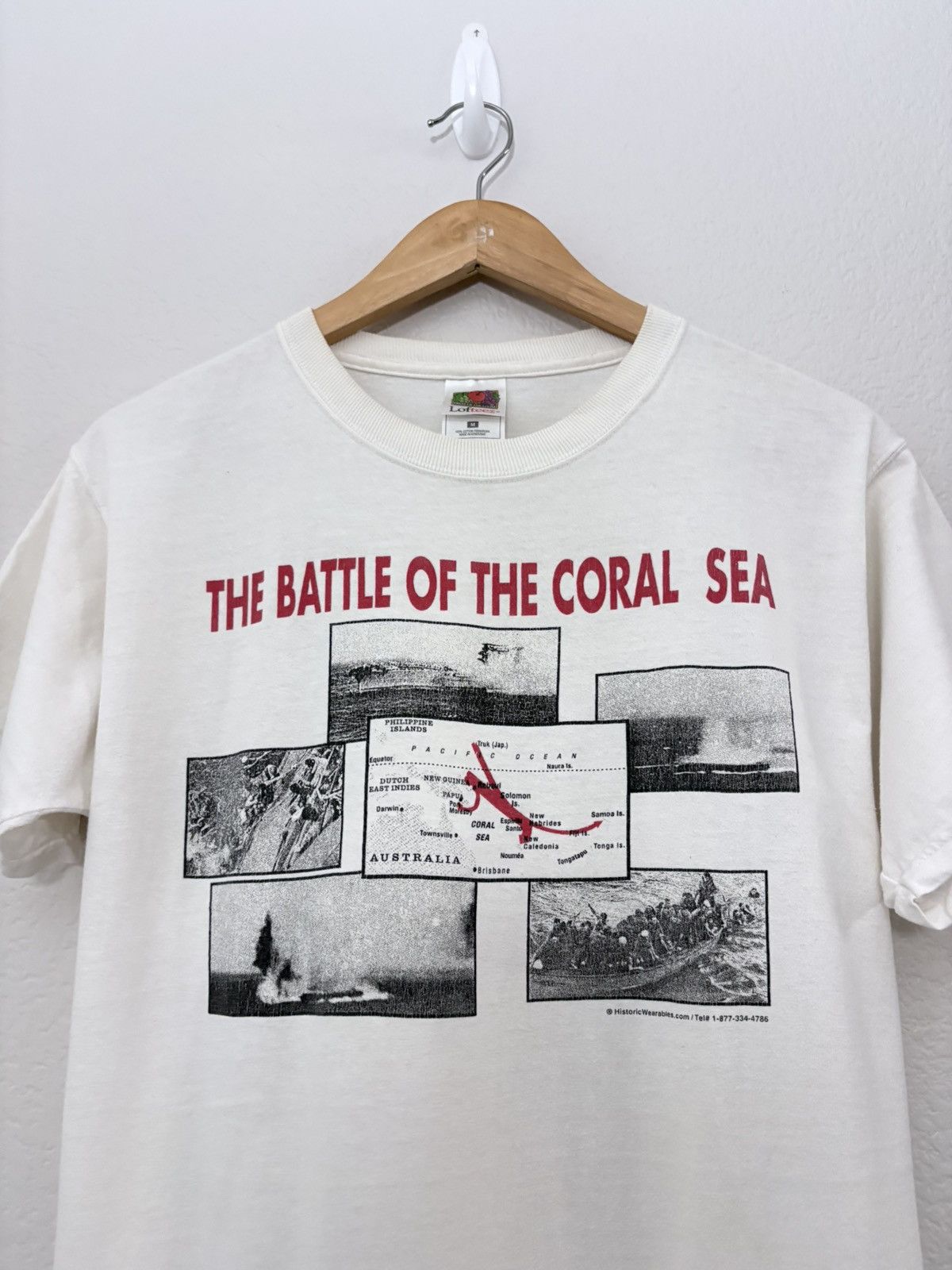 Vintage 90s Battle of Coral Sea Vintage World War II Tee Shirt Size US M / EU 48-50 / 2 - 2 Thumbnail