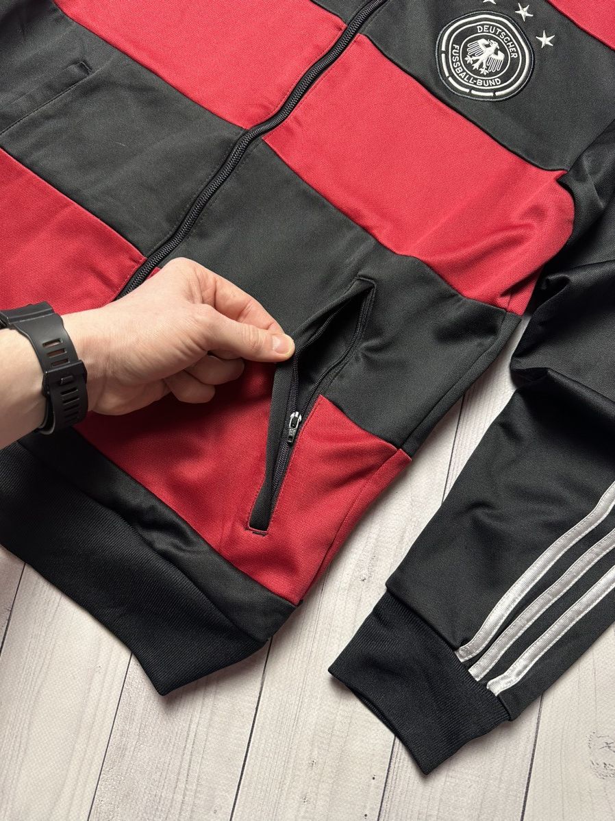 Vintage Vintage adidas Deutschland soccer jacket Germany 2014 Cup S Size US S / EU 44-46 / 1 - 5 Thumbnail