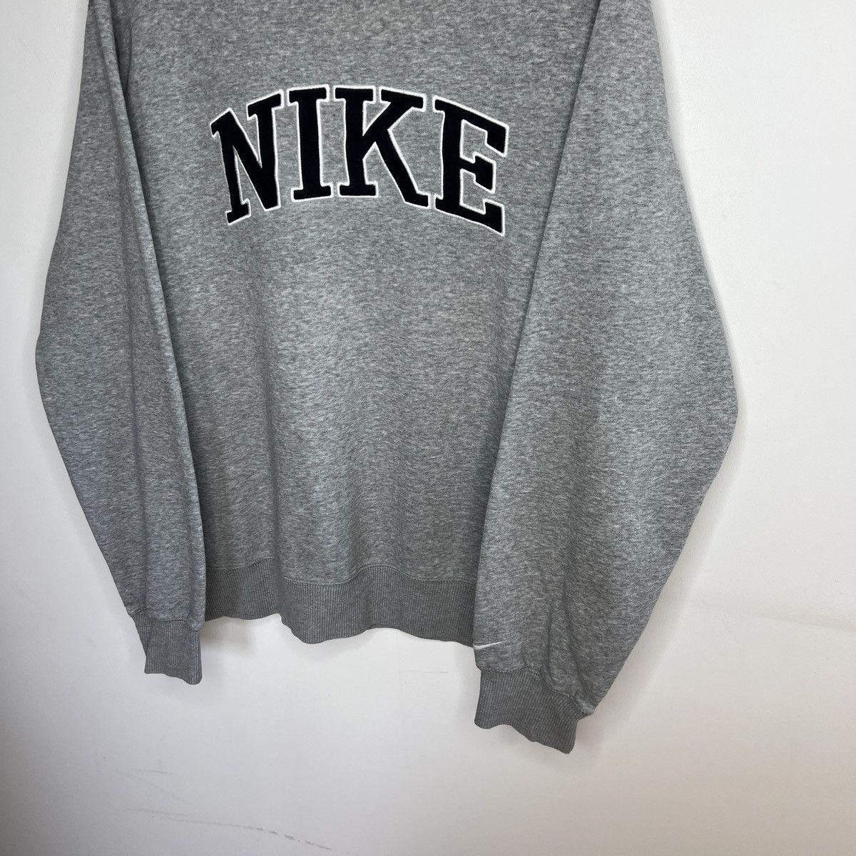 Nike Nike Vintage Spellout Swoosh Grey Crewneck Sweatshirt Size US L / EU 52-54 / 3 - 2 Thumbnail