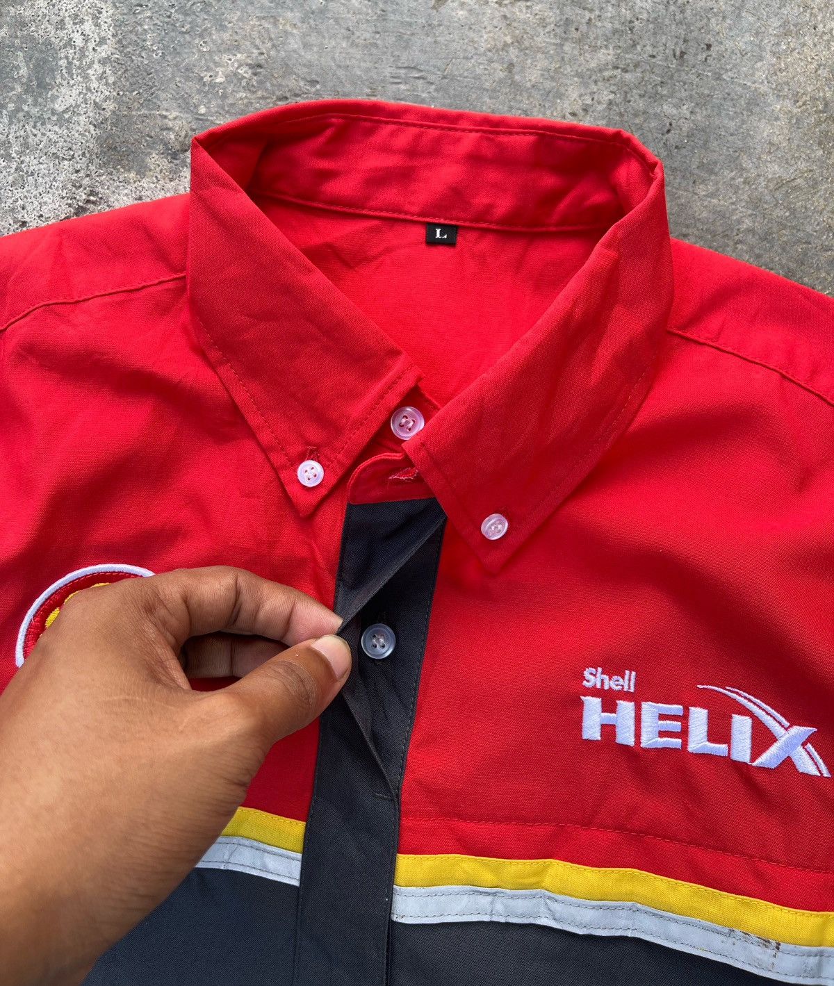 Ferrari × Sports Specialties 🔥Vintage Shell x Ferrari Workshirt Button Ups Size US L / EU 52-54 / 3 - 6 Thumbnail