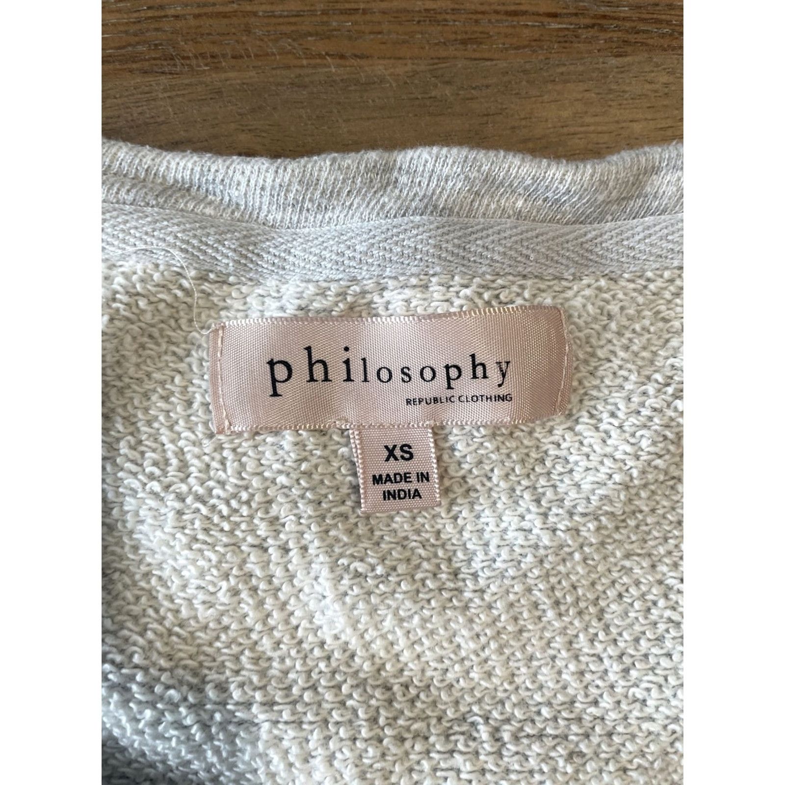 Vintage Philosophy Women's Gray Top Long Sleeve Sequin Bead Pullover XS Shirt Size XS / US 0-2 / IT 36-38 - 3 Thumbnail