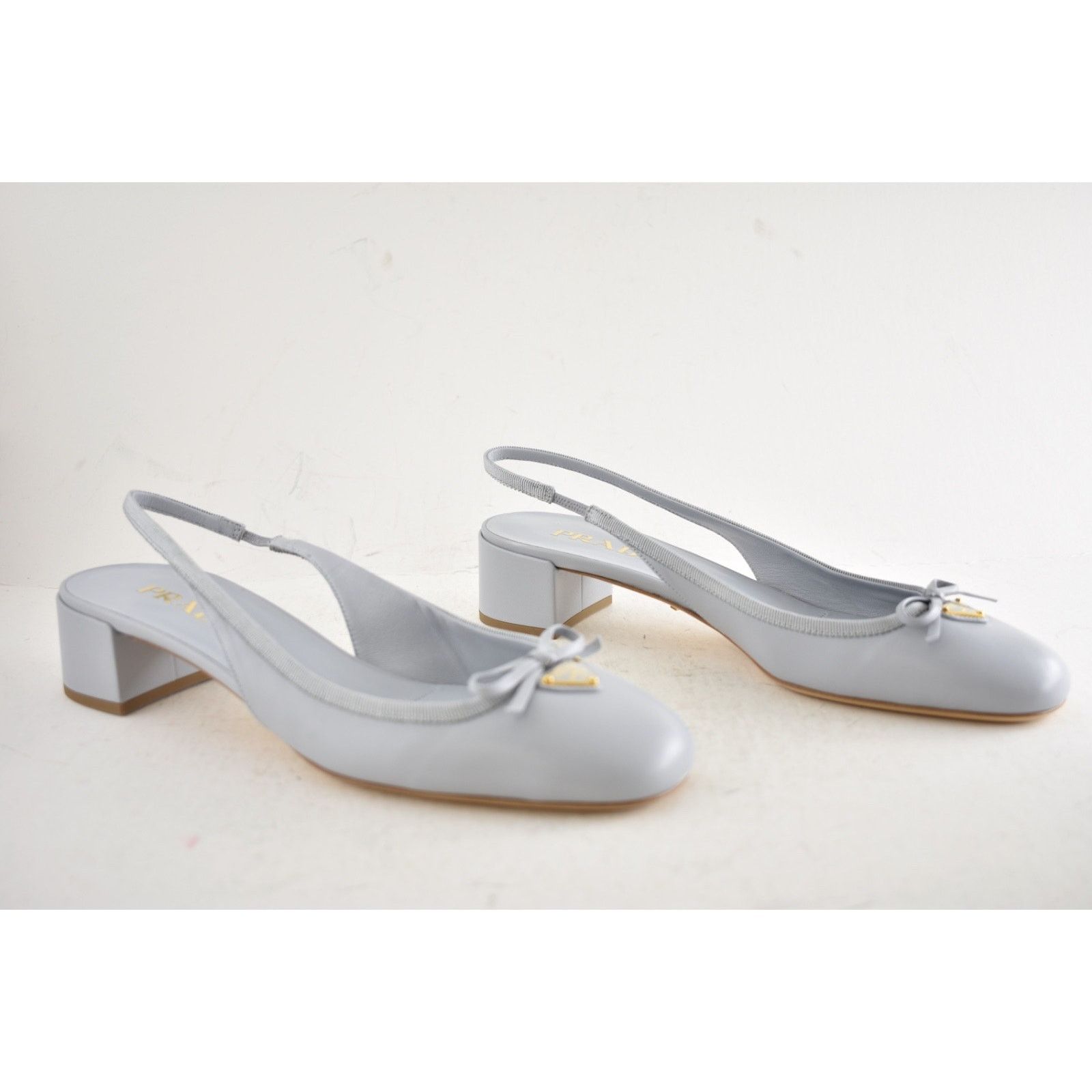 Prada Prada Grey Blue Triangle Logo Bow Slingback Pump 39.5 Size US 9.5 / IT 39.5 - 3 Thumbnail