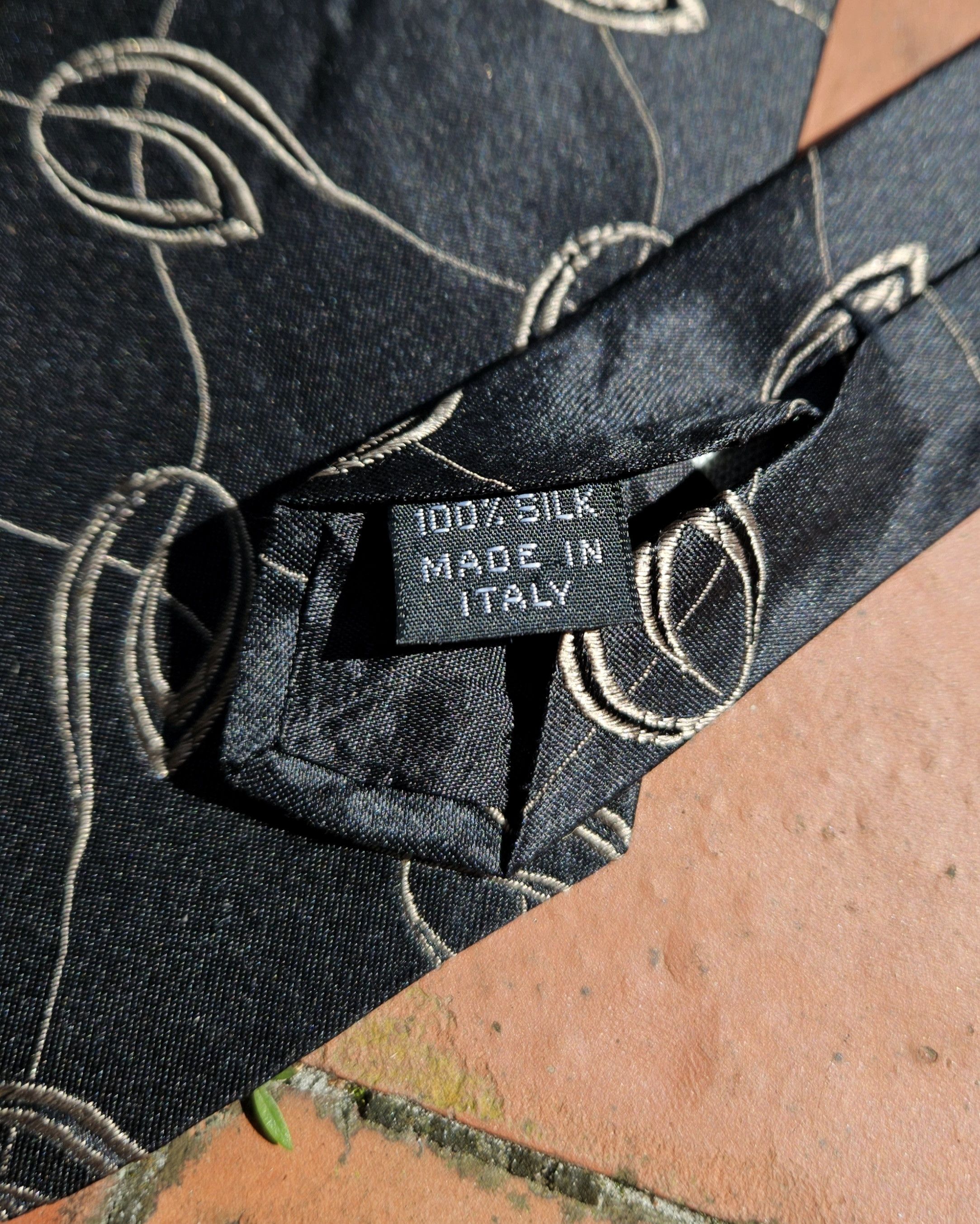 Lanvin Vintage Lanvin Silk Tie Black Abstract Pattern Made in Italy Size ONE SIZE - 3 Thumbnail