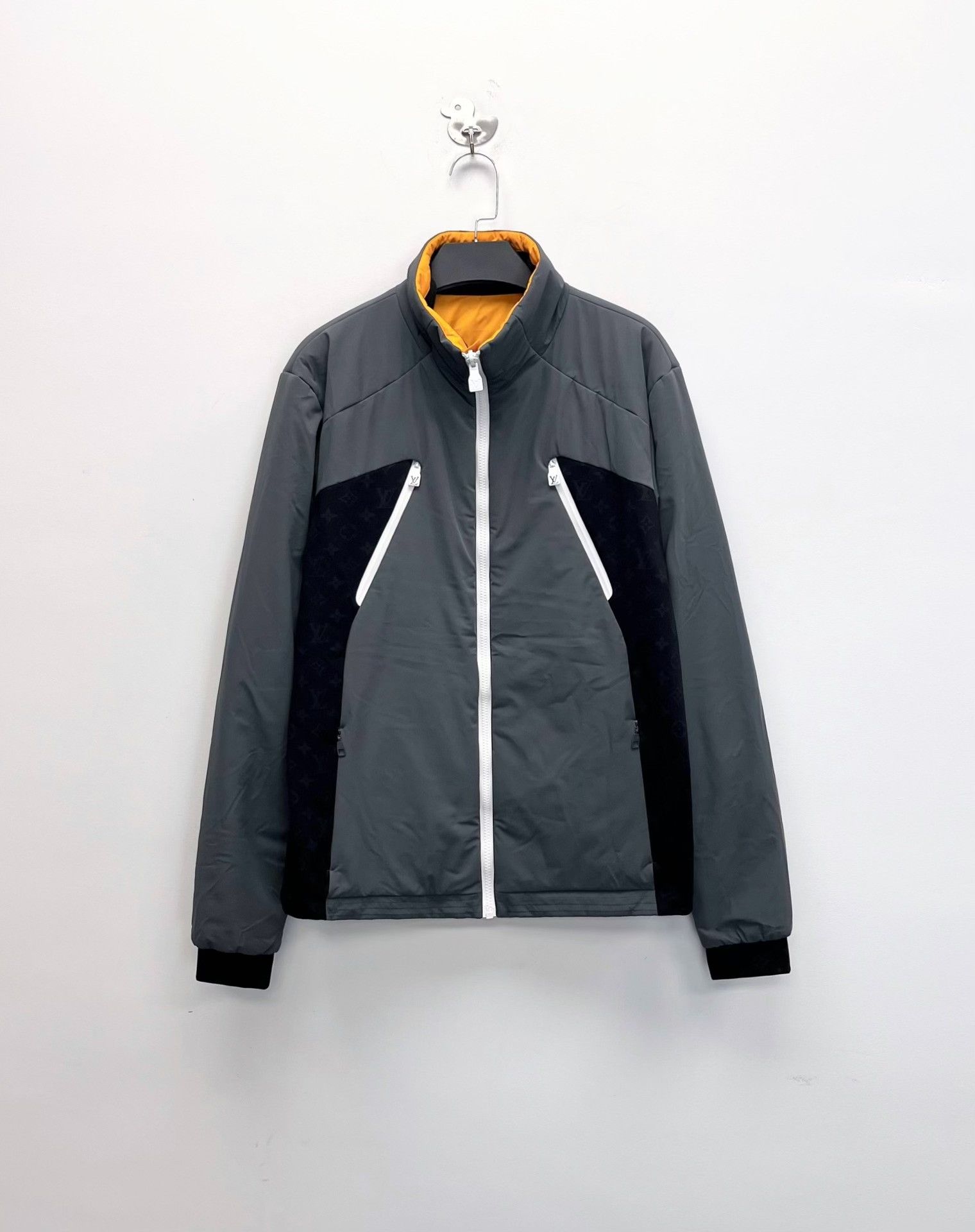 Louis Vuitton Louis Vuitton Ski Reversible Down Jacket Size US M / EU 48-50 / 2 - 1 Thumbnail