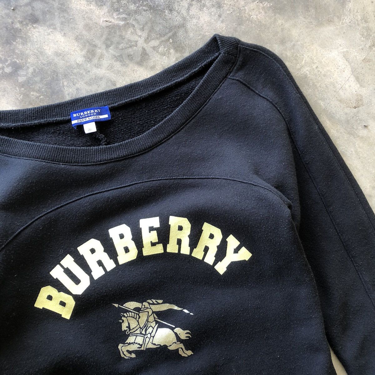 Burberry BURBERRY Blue Label Big Logo Boat Neck Sweatshirt Size US XXS / EU 40 - 4 Thumbnail