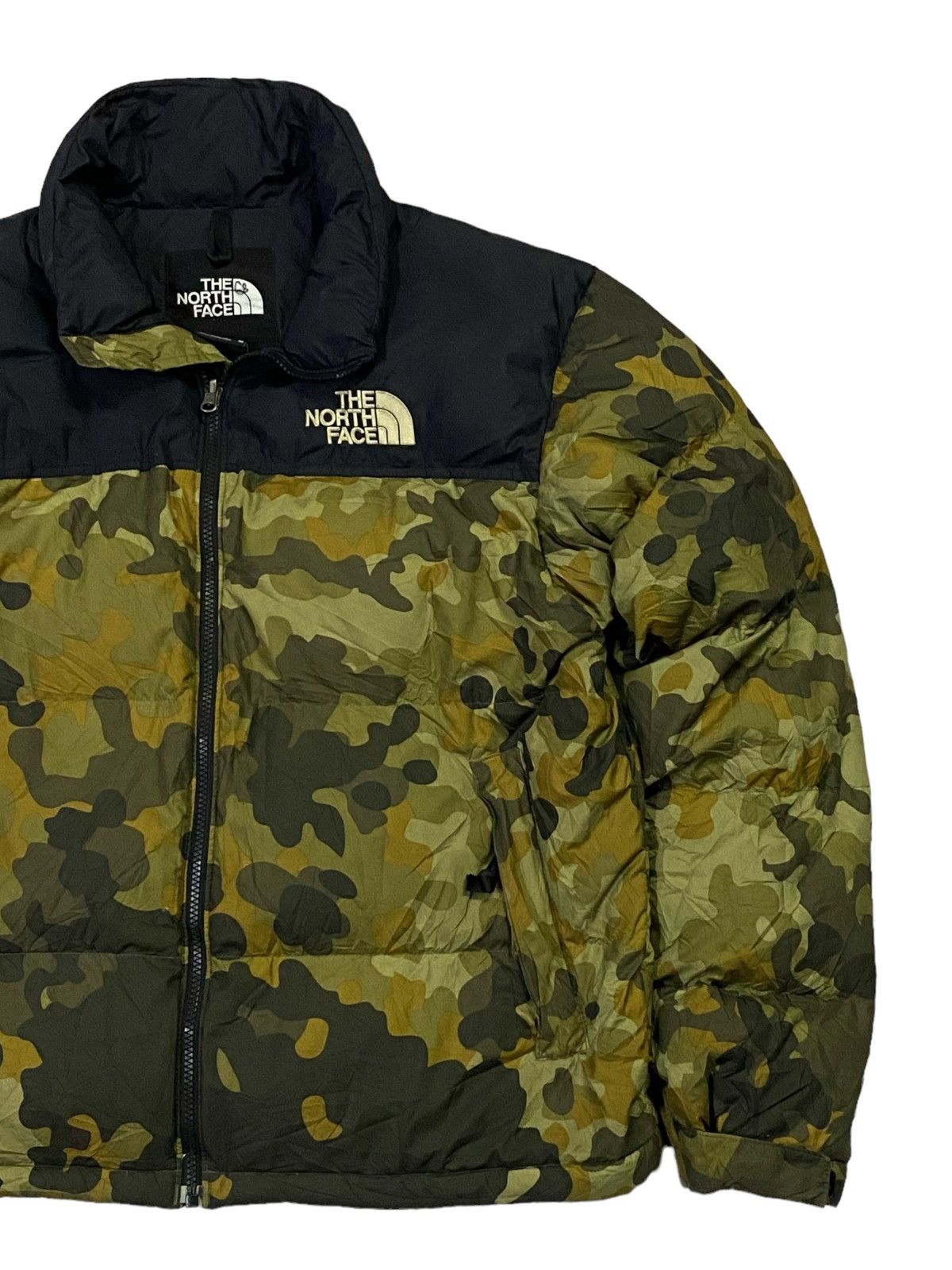 The North Face Vintage 90s The North Face 700 Nuptse Camo Puffer Jacket Size US M / EU 48-50 / 2 - 17 Thumbnail