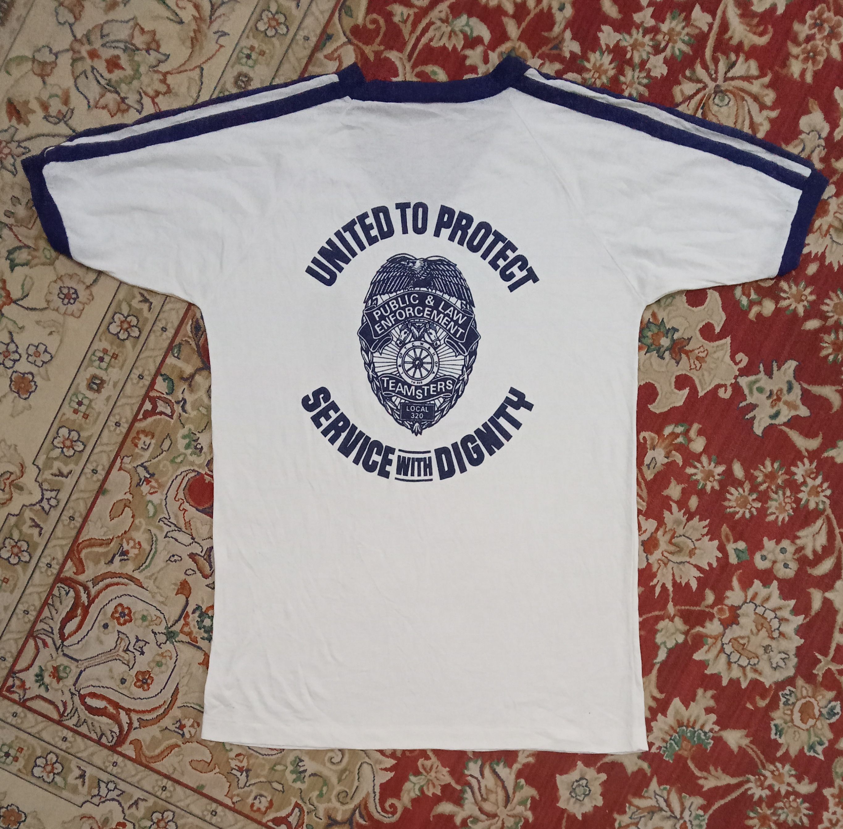 Vintage Vintage Public & Law Enforcement Very Rare T Shirt Size US M / EU 48-50 / 2 - 1 Thumbnail
