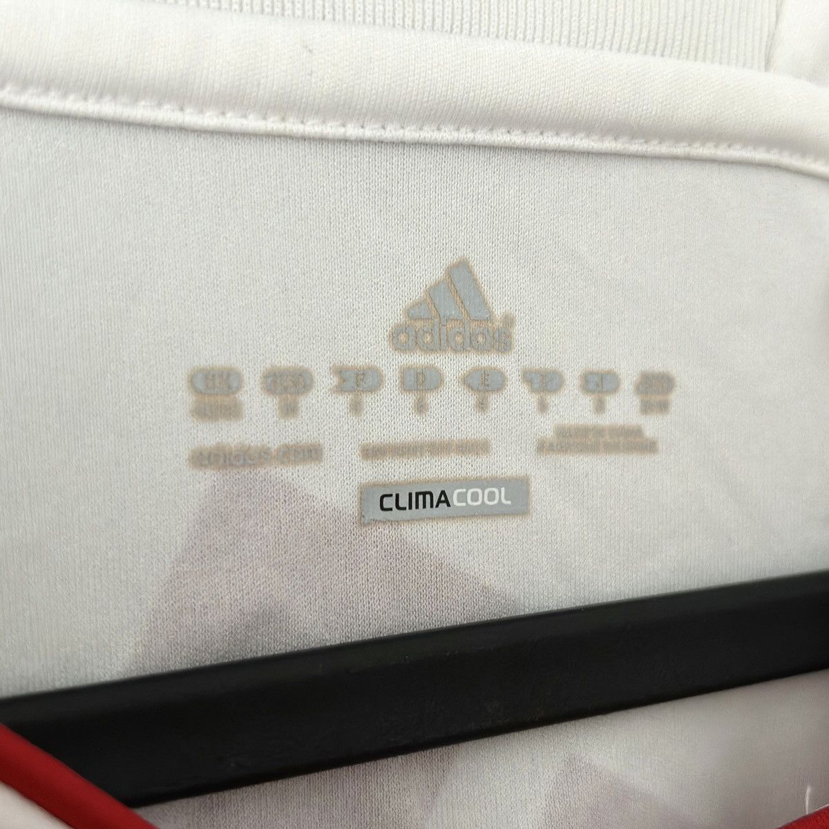 Adidas × Vintage 2011 2012 AC Milan Training Pre Match Home Kit Soccer Jersey Size US M / EU 48-50 / 2 - 5 Thumbnail