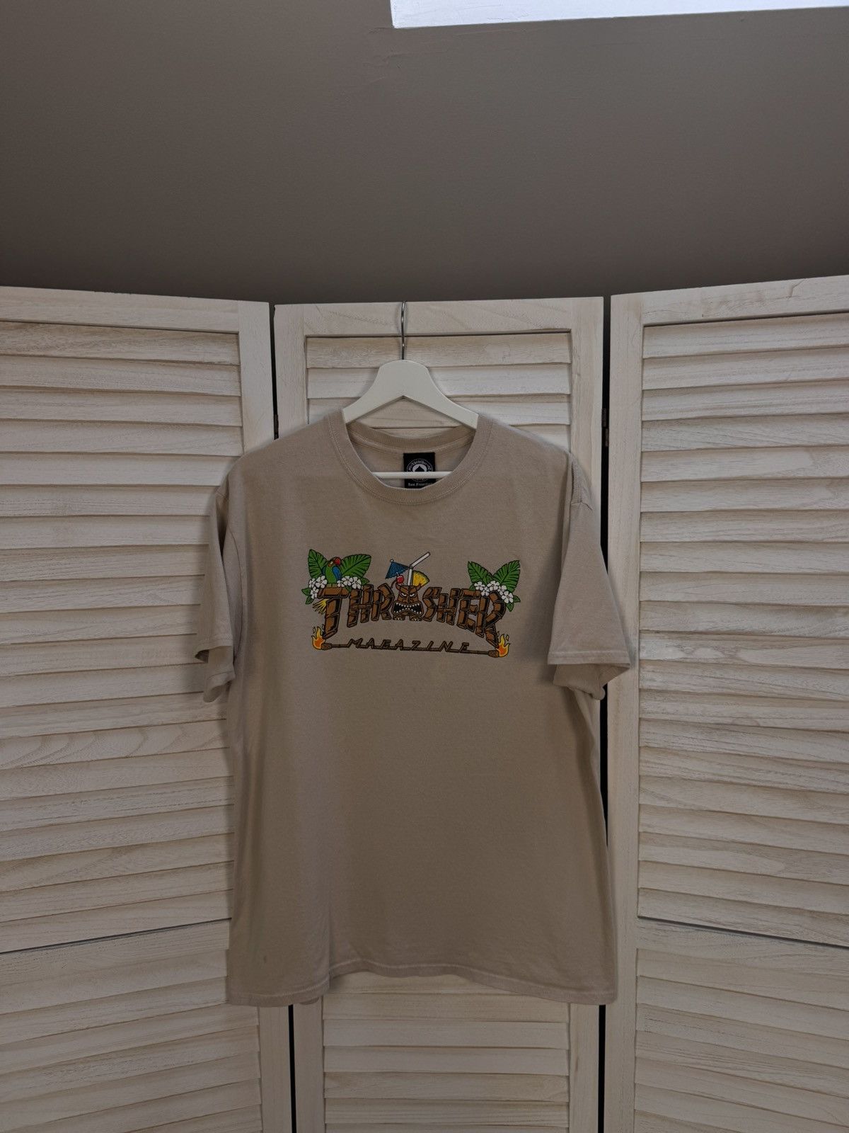 Thrasher Thrasher Magazine Tiki Logo Graphic T-Shirt Beige Size L Size US L / EU 52-54 / 3 - 3 Thumbnail