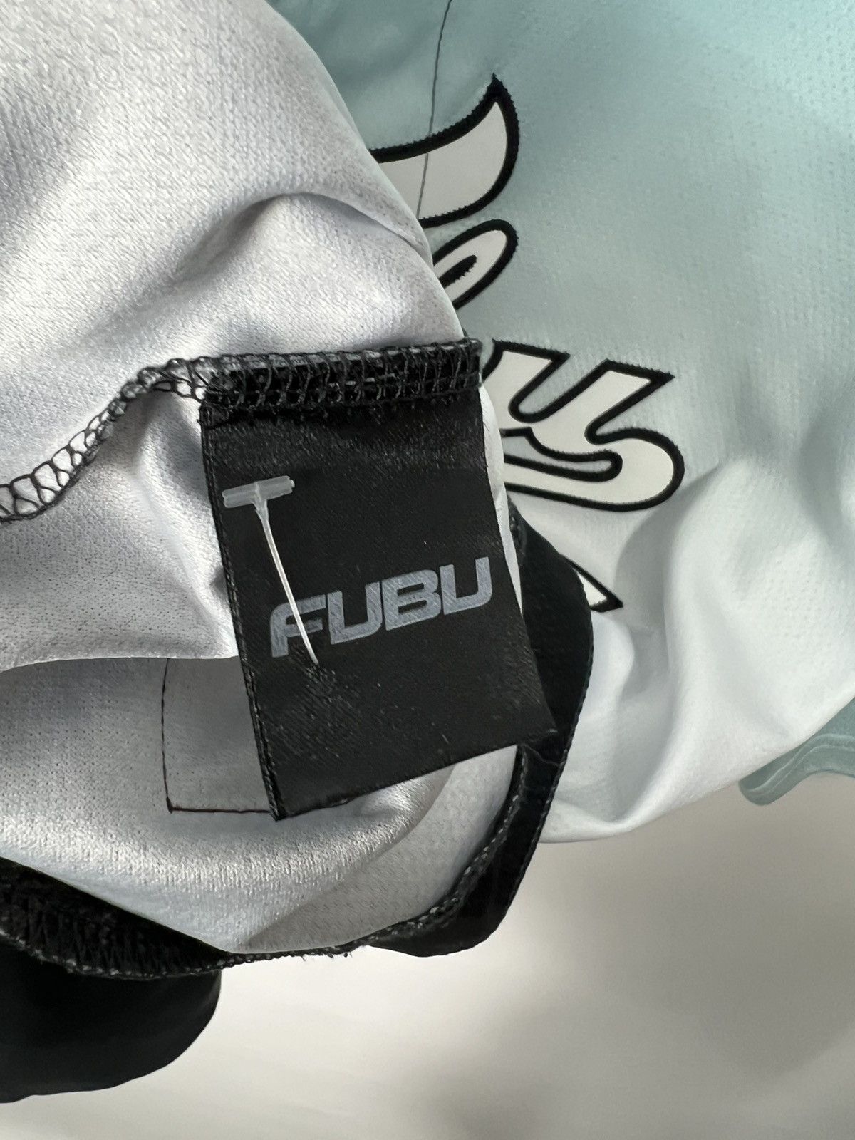 Fubu Vintage streetwear Fubu Varsity Baseball Oversized Jersey Size US S / EU 44-46 / 1 - 7 Thumbnail