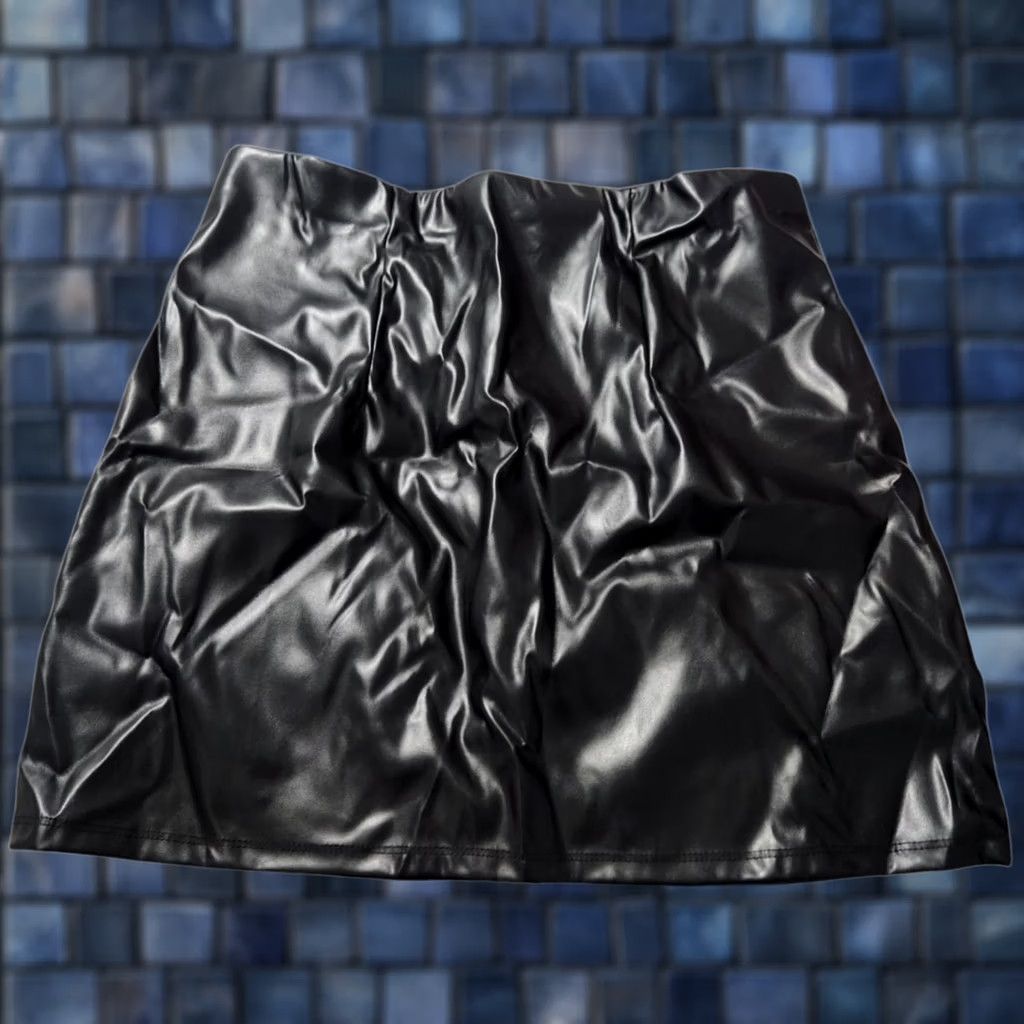 Asos ASOS Womens Skirt Mini Pull On Elastic Waist Faux Leather Black Size 8 Size 30" / US 8 / IT 44 - 1 Thumbnail
