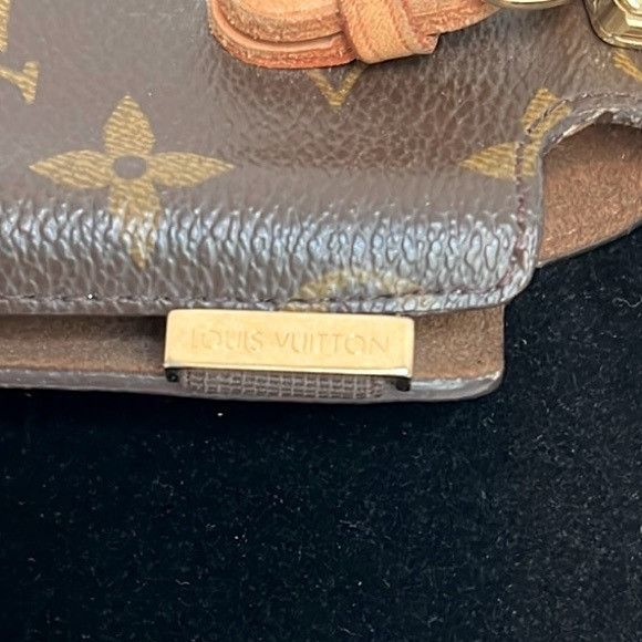 Louis Vuitton Louis Vuitton Monogram Etui Phone Case Size ONE SIZE - 11 Thumbnail