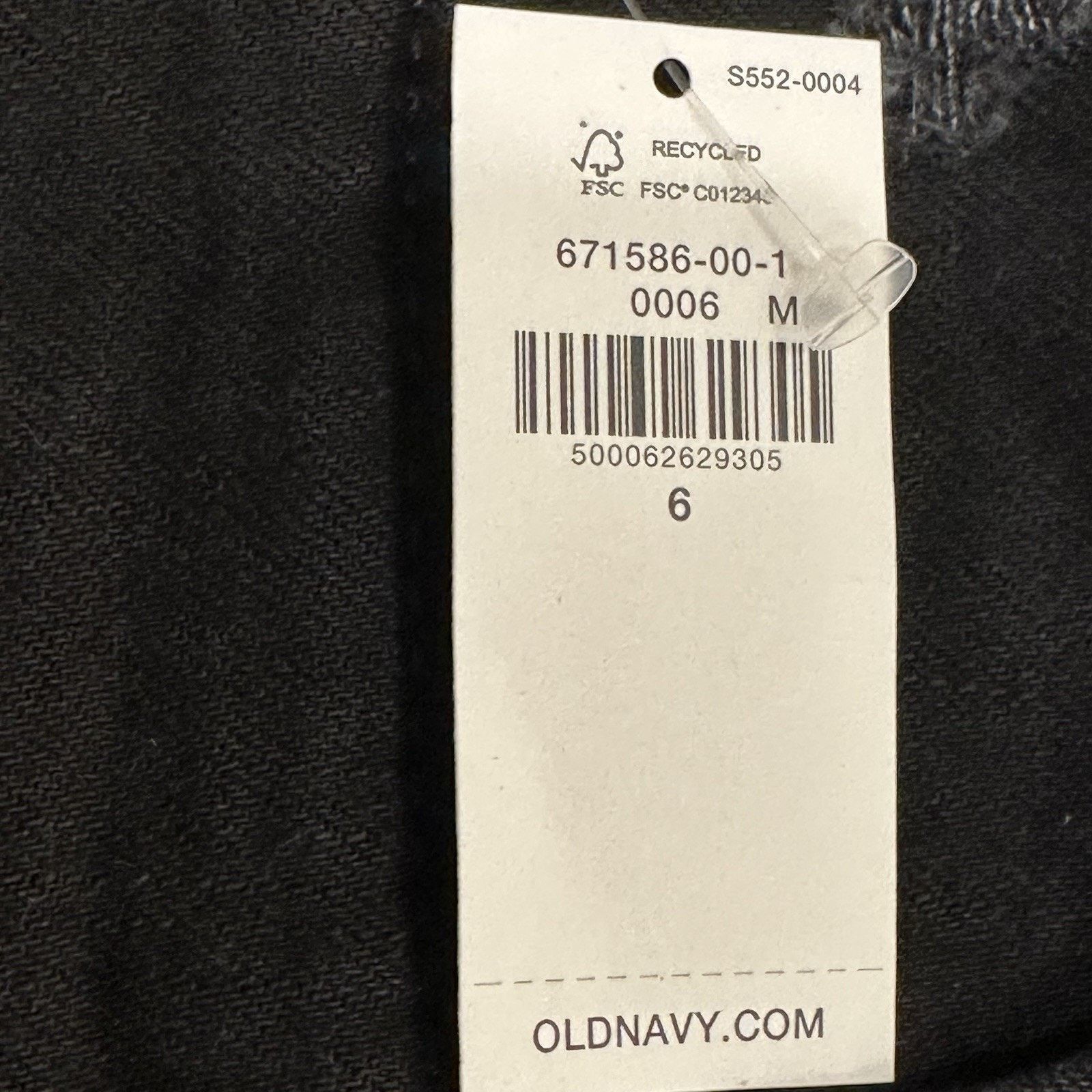 Old Navy Old Navy Women's Size 6 Black Jack Boyfriend Shorts Size 28" / US 6 / IT 42 - 8 Thumbnail