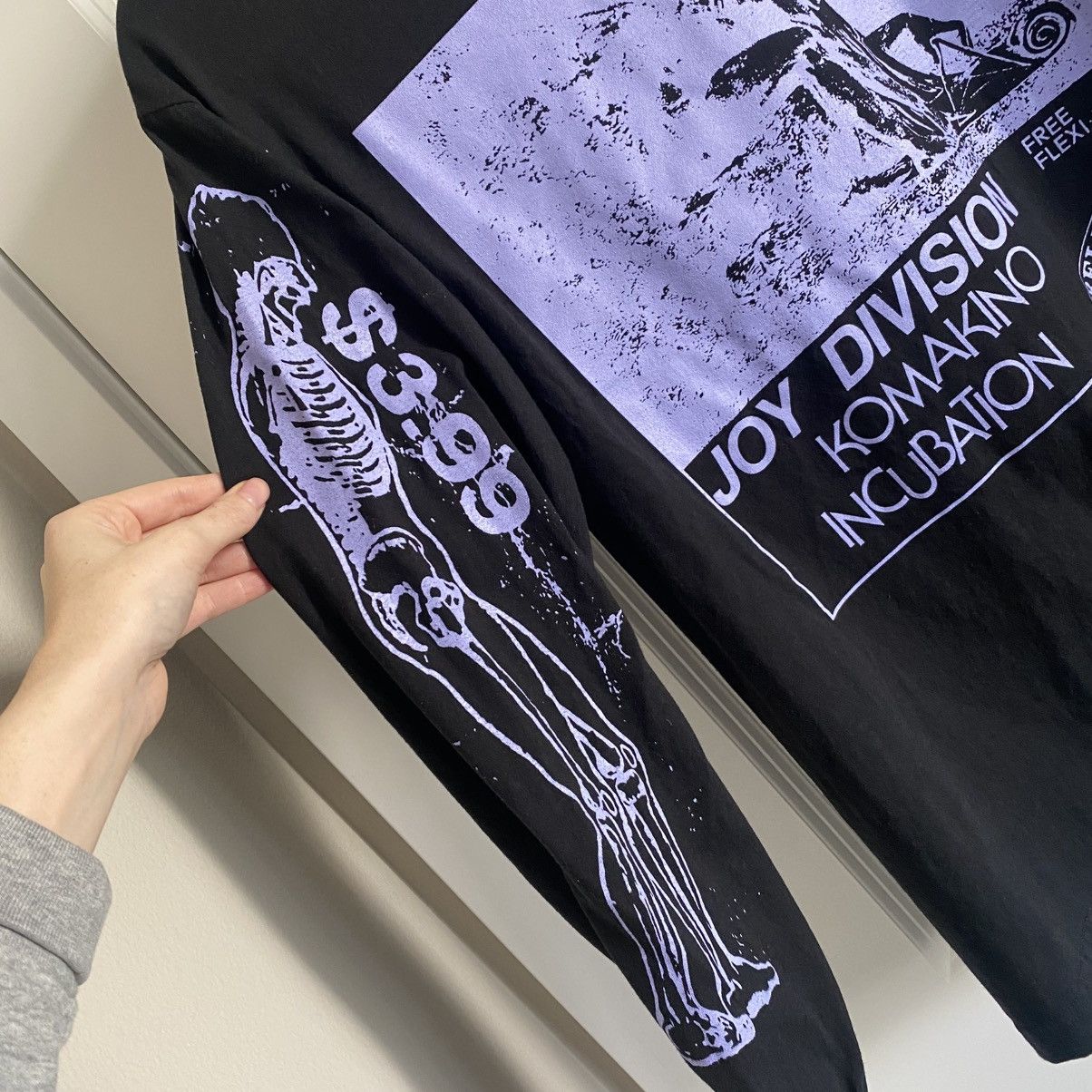 Other Cody DeFranco Joy Division Flexi Boot L/S T-Shirt Size US M / EU 48-50 / 2 - 4 Thumbnail