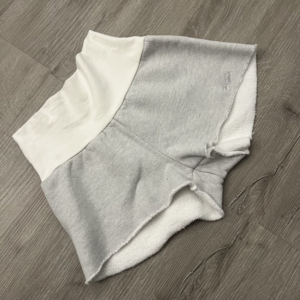 SKYLRK Justin Bieber SKYLRK Mini Shorts Hailey Grey Size 28" / US 6 / IT 42 - 1 Thumbnail