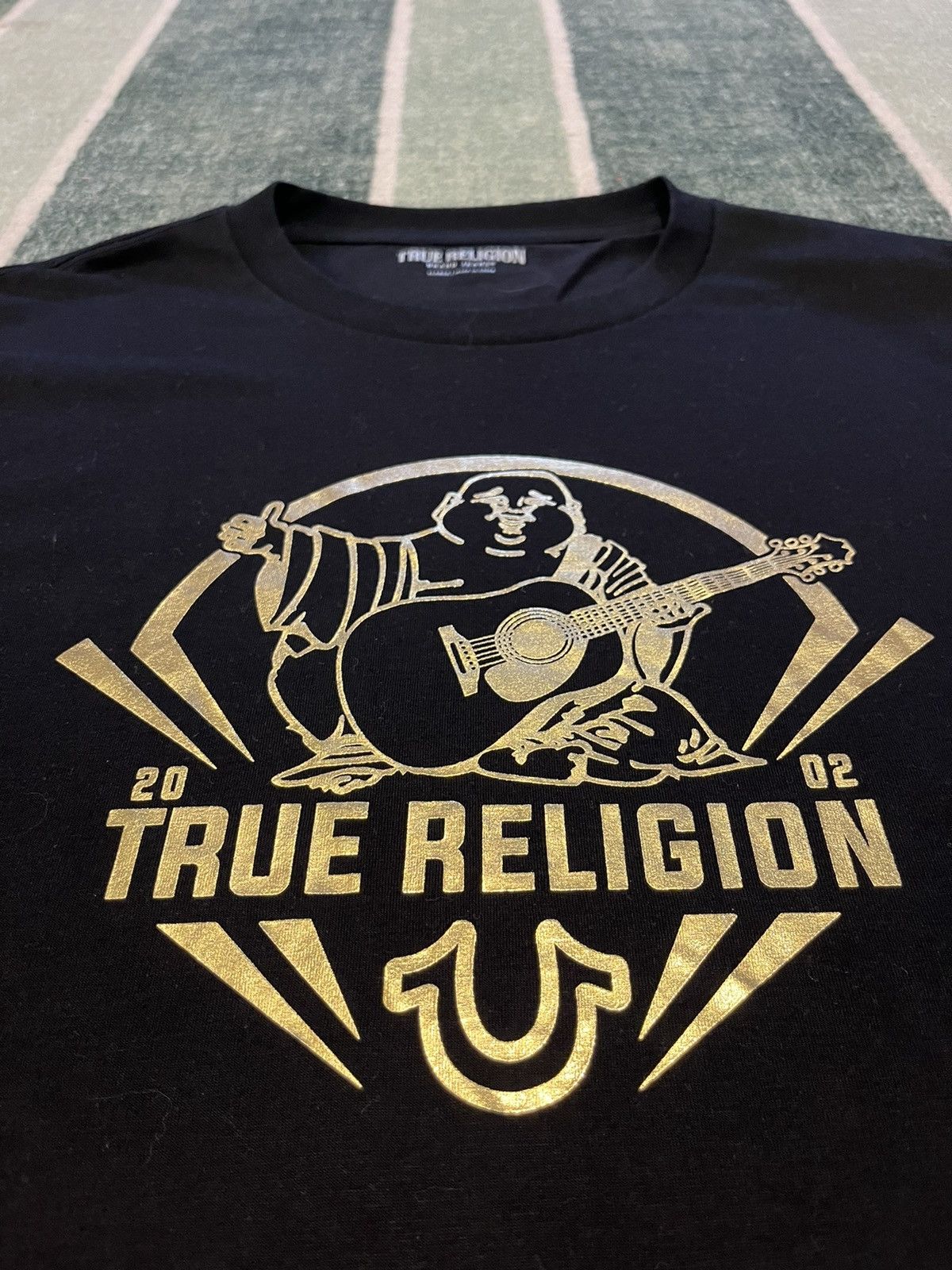 True Religion NWT True Religion Gold Foil Buddha Tee Size US XL / EU 56 / 4 - 2 Thumbnail