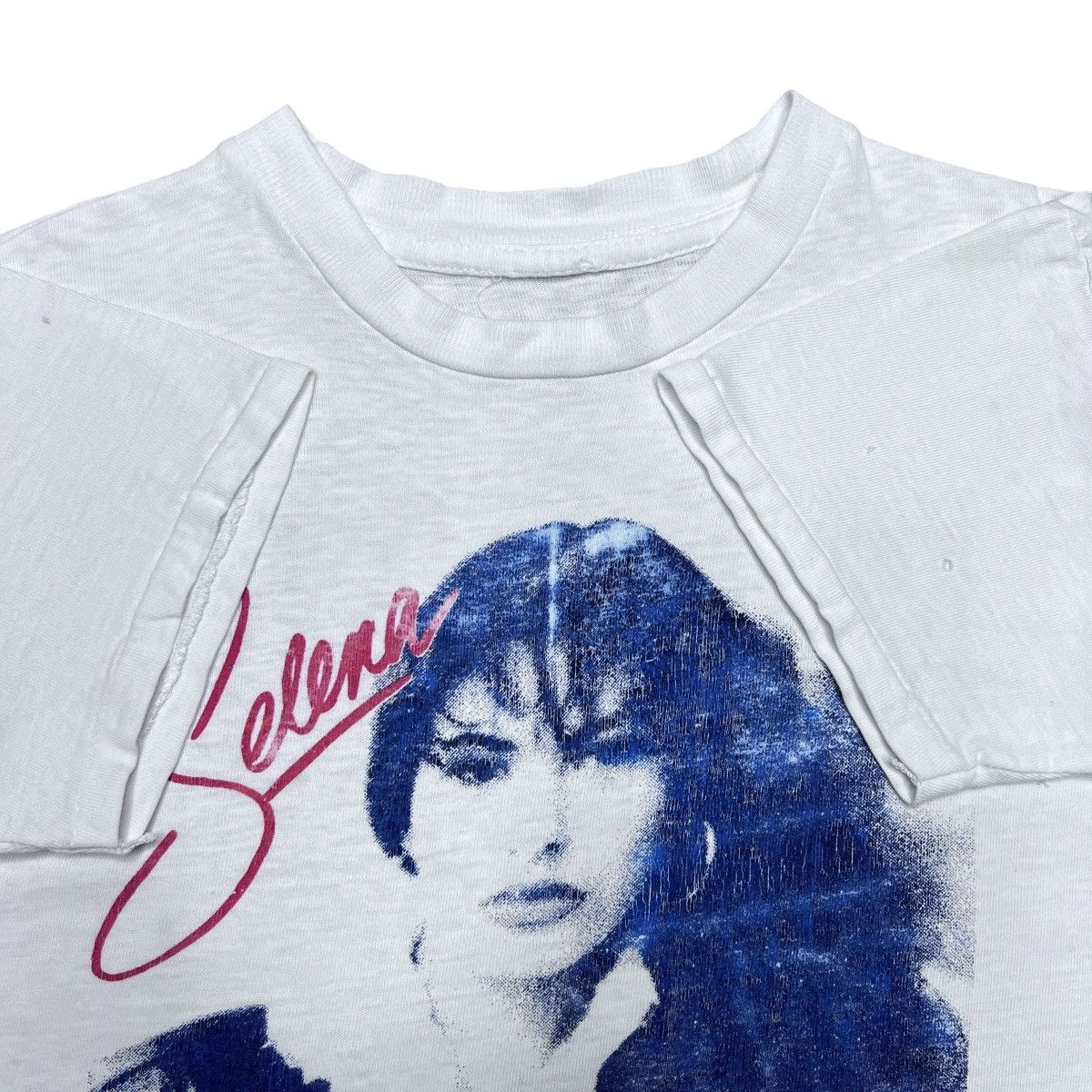 Rap Tees 1995 Selena Quintanilla Memorial Graphic Women’s Baby Tee Size S / US 4 / IT 40 - 2 Thumbnail
