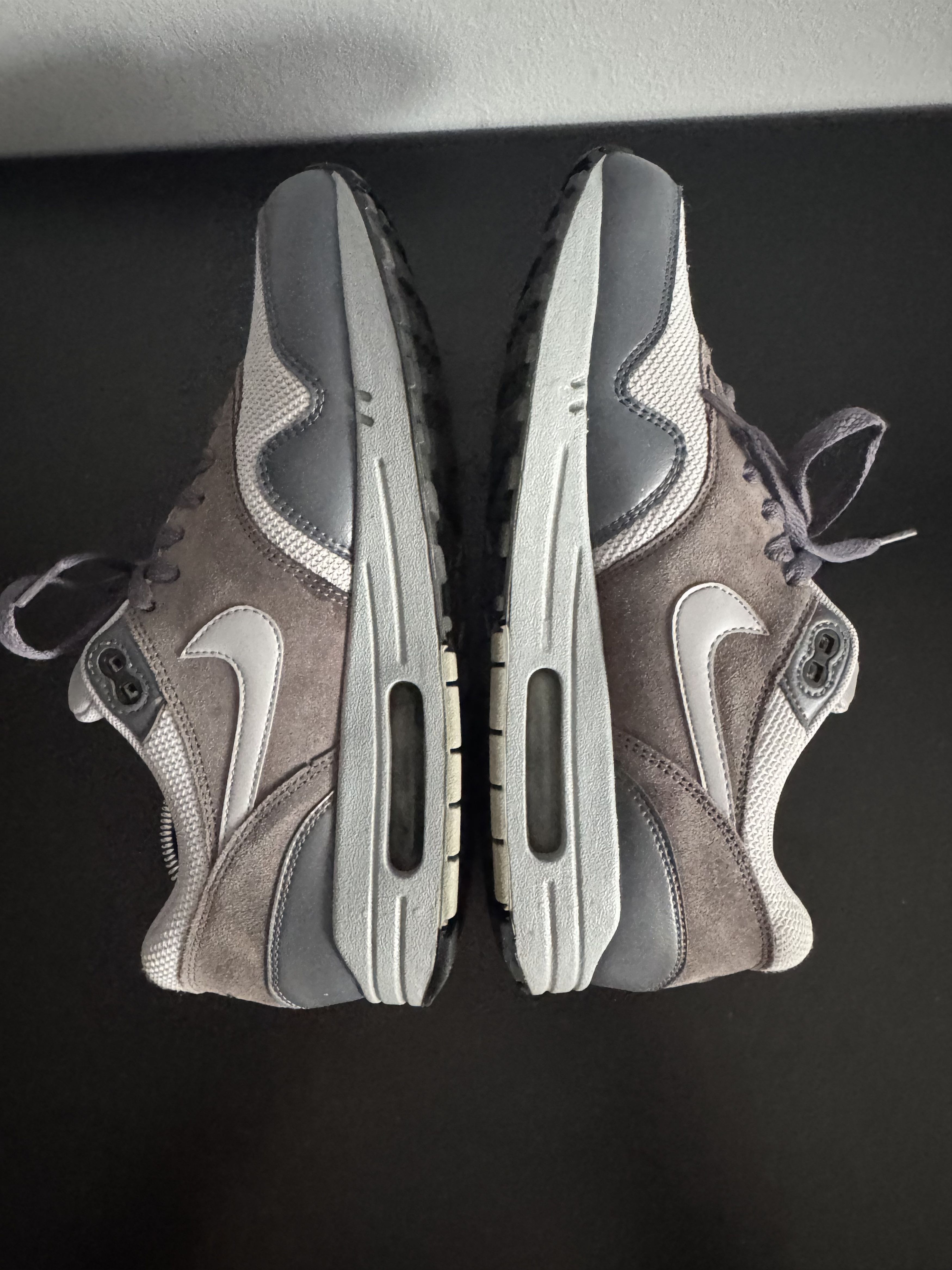 Nike 2015 Nike Air Max 1 Essential Wolf Grey atmos patta OG Size US 9.5 / EU 42-43 - 6 Thumbnail