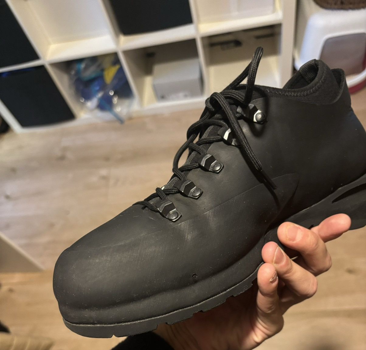 KOMUNE | Black Poyana Mammut