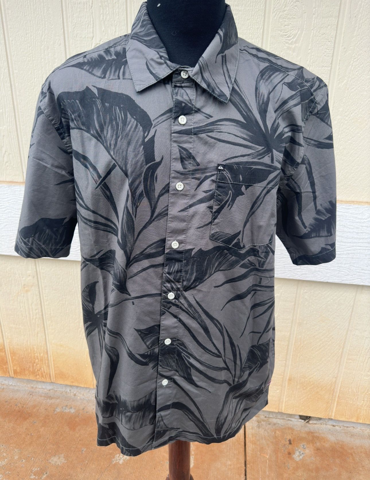 Quiksilver New Quiksilver Regular Fit Shirt Men's L Black/Gray Floral Size US L / EU 52-54 / 3 - 1 Thumbnail
