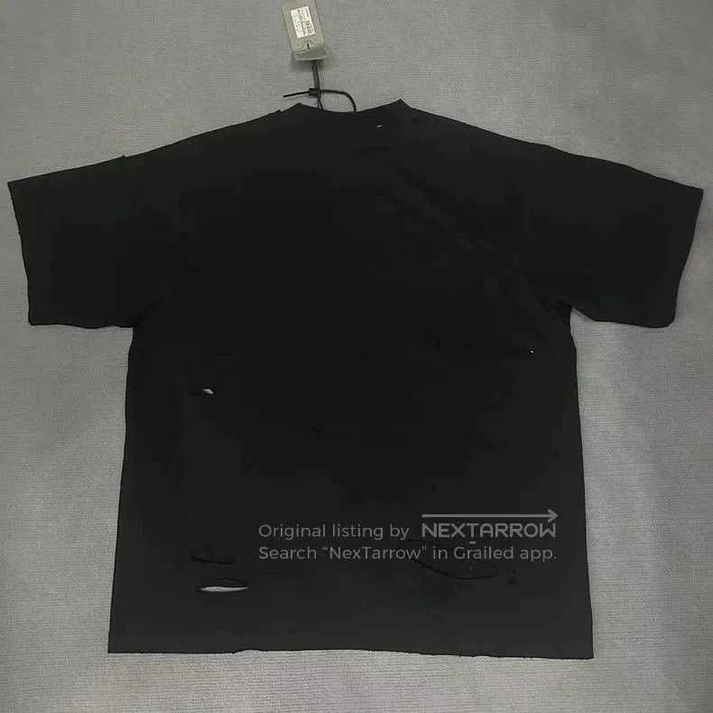 Balenciaga Balenciaga Logo Print Distressed Short Sleeve Tee. Size US M / EU 48-50 / 2 - 2 Thumbnail