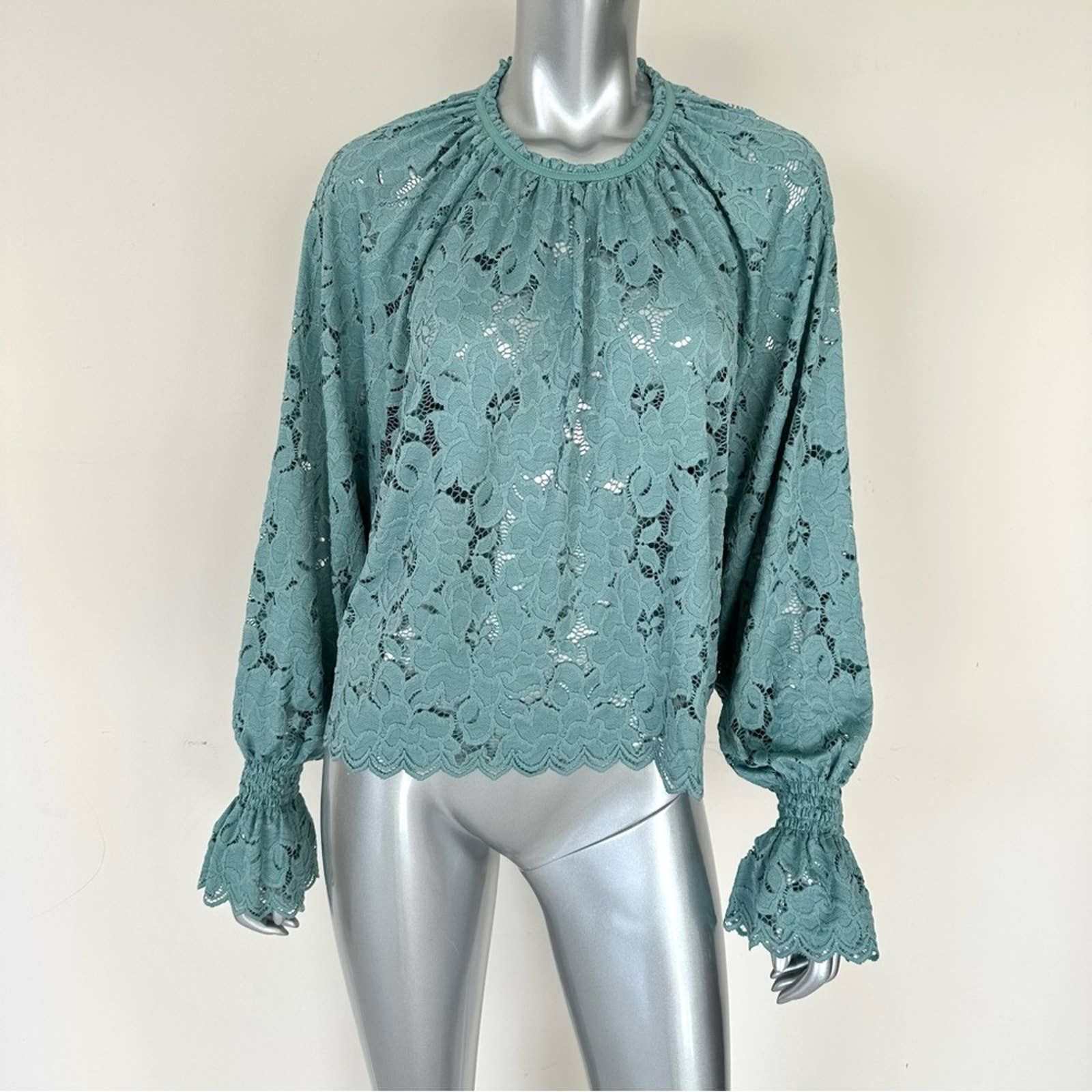 Deals NWT Free People Blouse M