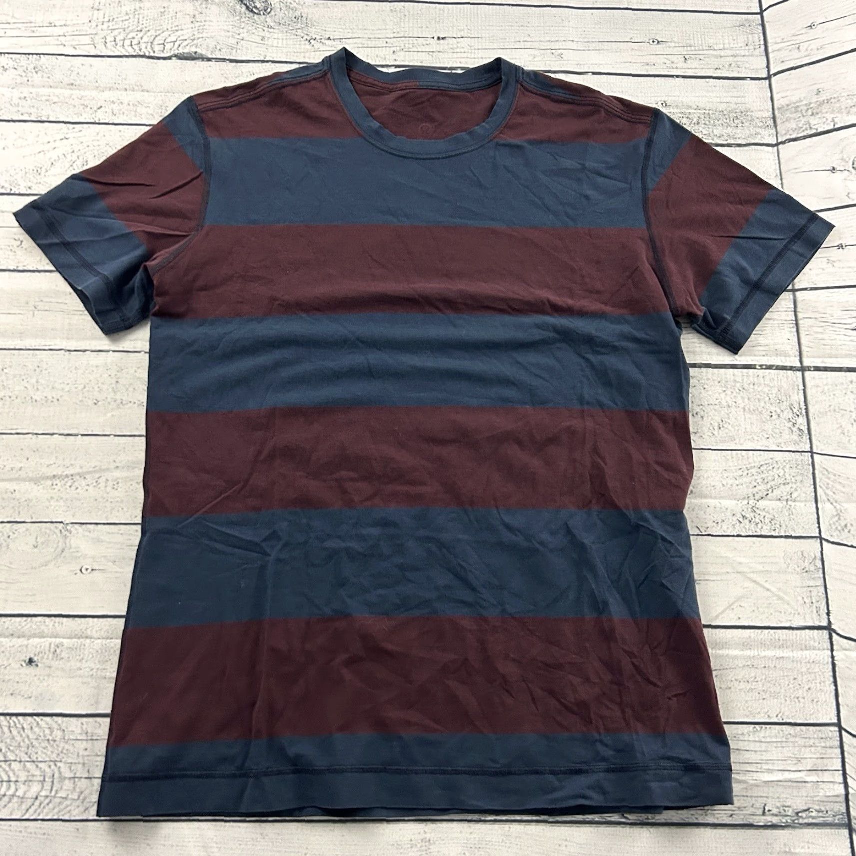 Lululemon Lululemon Short Sleeve T-Shirt Mens M Striped Blue Maroon Red Pattern Shirt Mens Size US M / EU 48-50 / 2 - 2 Thumbnail