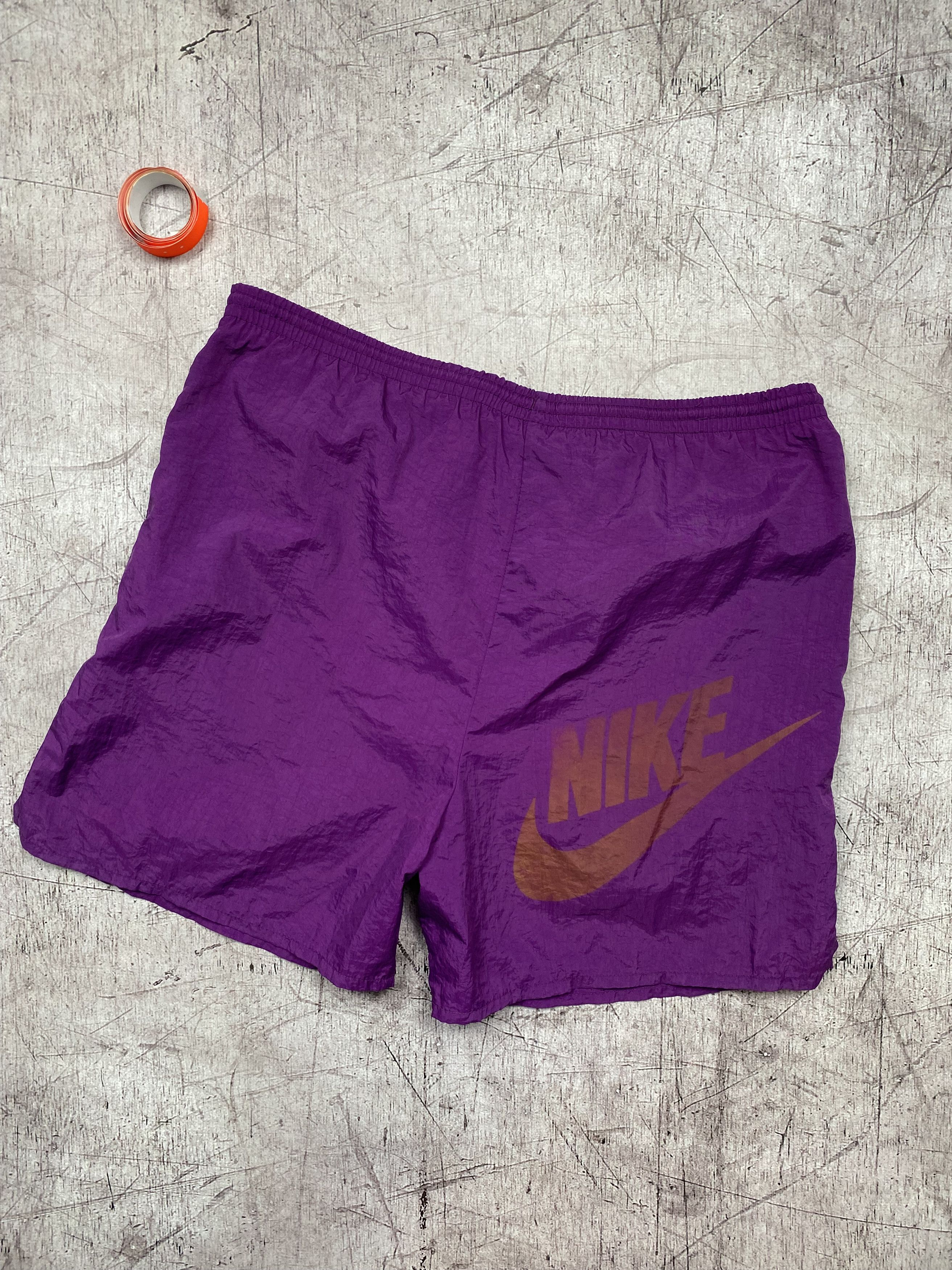 Nike × Vintage Nike 90s vintage nylon shorts Size US 30 / EU 46 - 4 Thumbnail