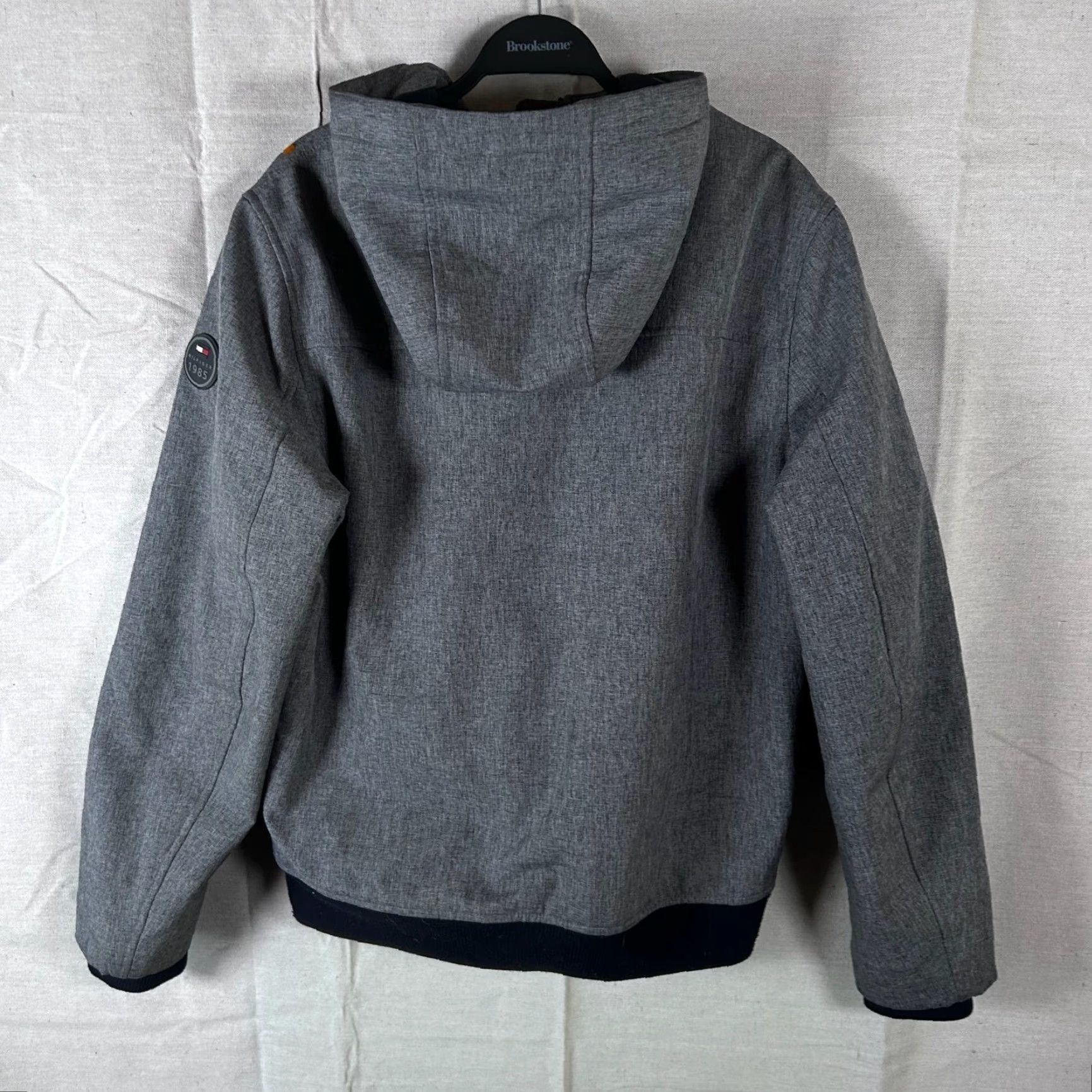 Tommy Hilfiger Tommy Hilfiger Mens Gray Hooded Softshell Jacket Full Zip Bomber Medium N RN54163 Size US M / EU 48-50 / 2 - 4 Thumbnail