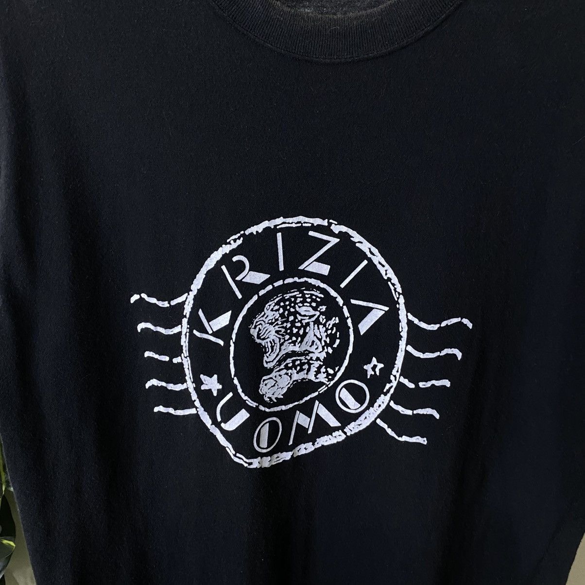 Krizia Uomo Vintage 1990s Krizia Uomo Tiger Graphic T Shirt Size US L / EU 52-54 / 3 - 2 Thumbnail