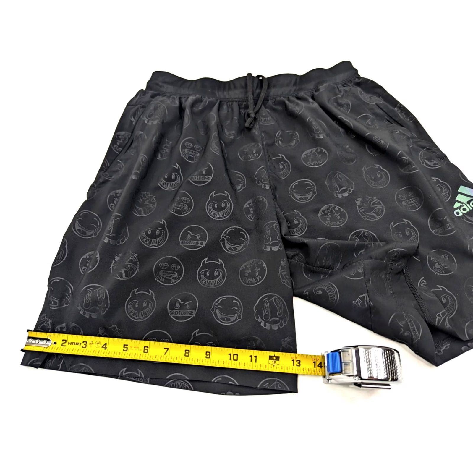 Adidas Adidas Emoji Face All Over Athletic Shorts Men L Emoji Black 30x8 Running Athletic Shorts Mens Size US 33 - 3 Thumbnail