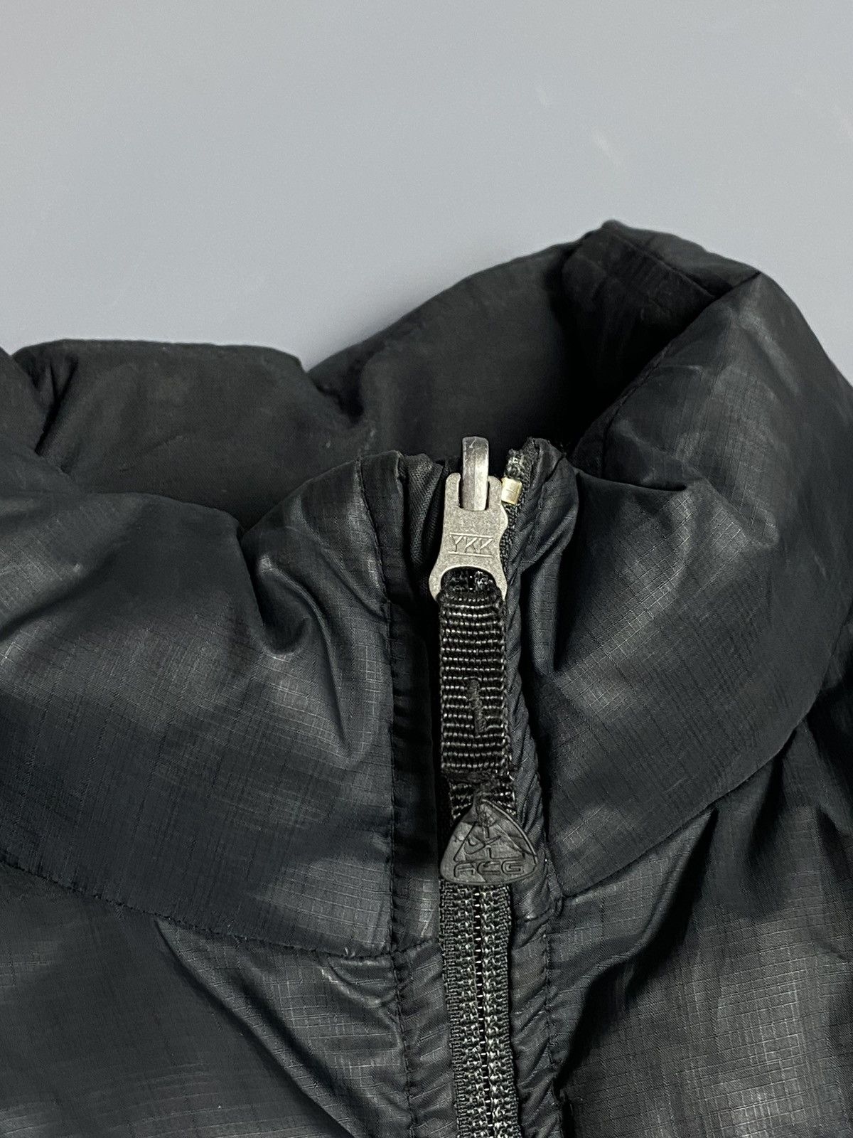 Nike Vintage 00s Nike ACG Down Reversible Black Vest Puffer L Size US L / EU 52-54 / 3 - 11 Thumbnail