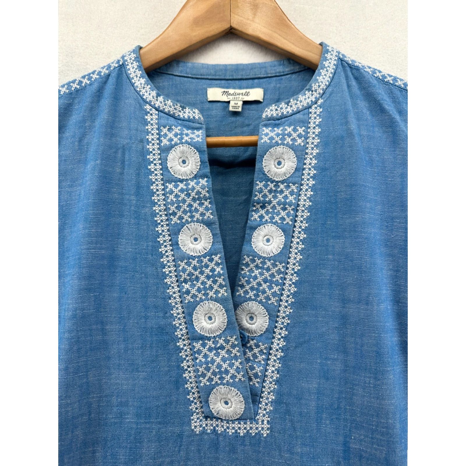Madewell Madewell Mini Dress Blue Women's M Chambray Sunstitch Embroidered Boho Floral Pockets Summer Short Sleeve V-Neck Snap Size M / US 6-8 / IT 42-44 - 4 Thumbnail