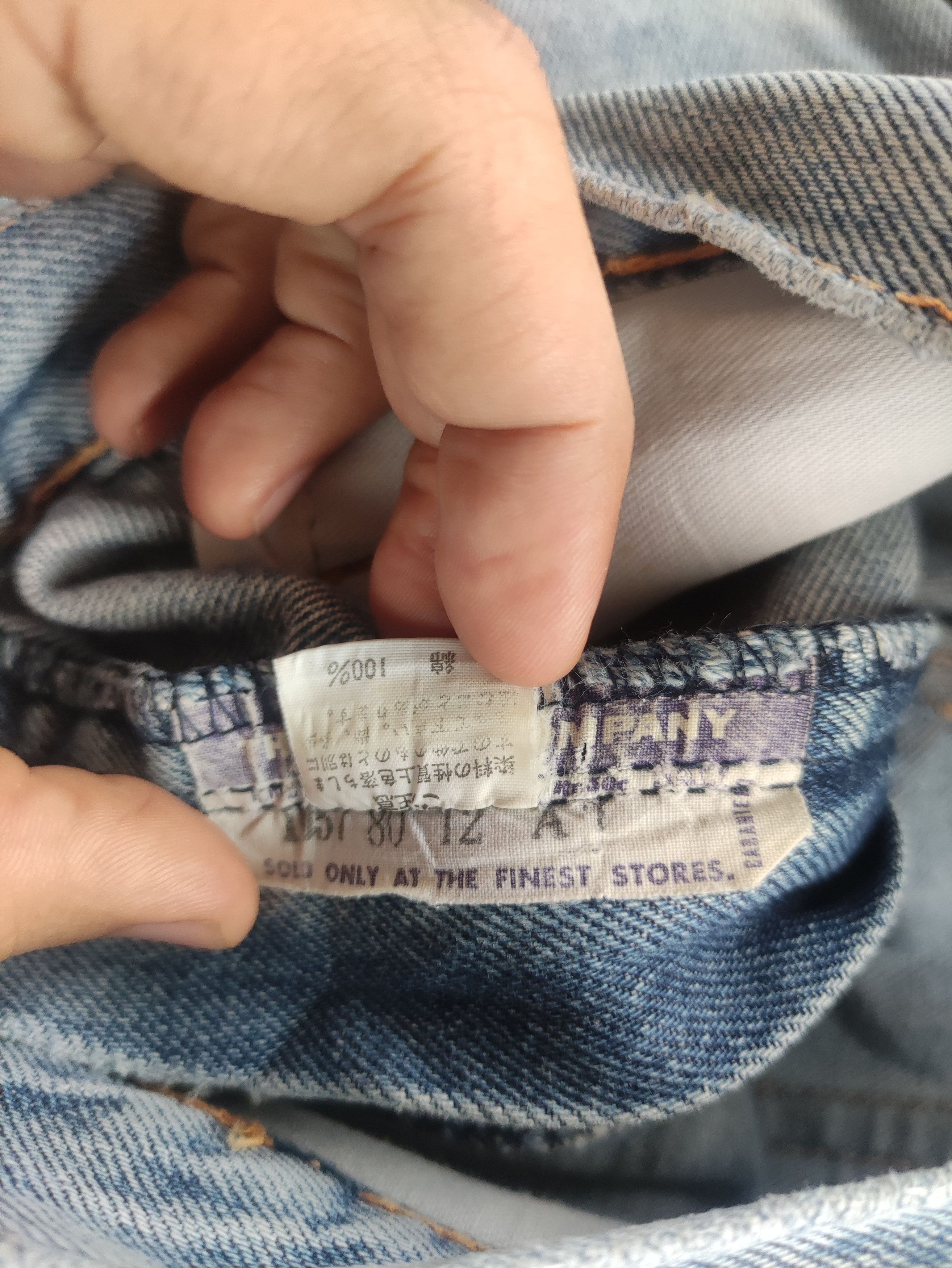 Edwin Vintage Edwin Japan Jean Distressed Faded Denim Size US 30 / EU 46 - 7 Thumbnail