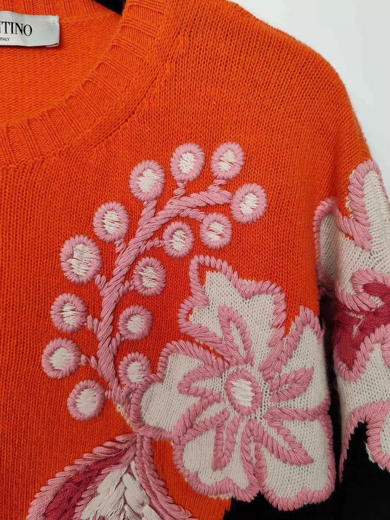 Other Valentino Heavy Flower Embroidered Cashmere Knitwear Size S / US 4 / IT 40 - 4 Thumbnail