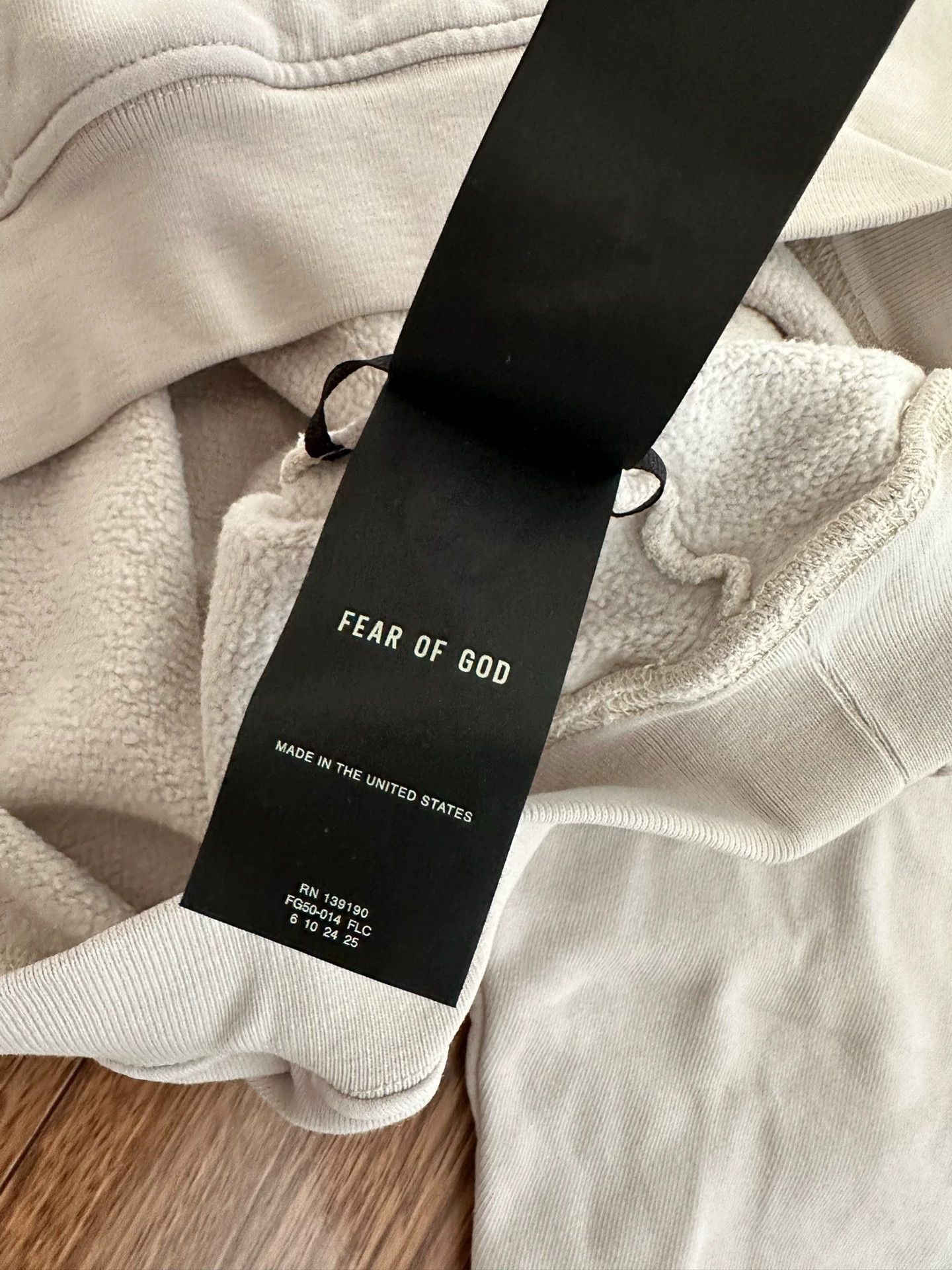 Fear of God FOG 7th Vintage Fade Flocked Hoodie S (Oversized) Size US S / EU 44-46 / 1 - 4 Thumbnail