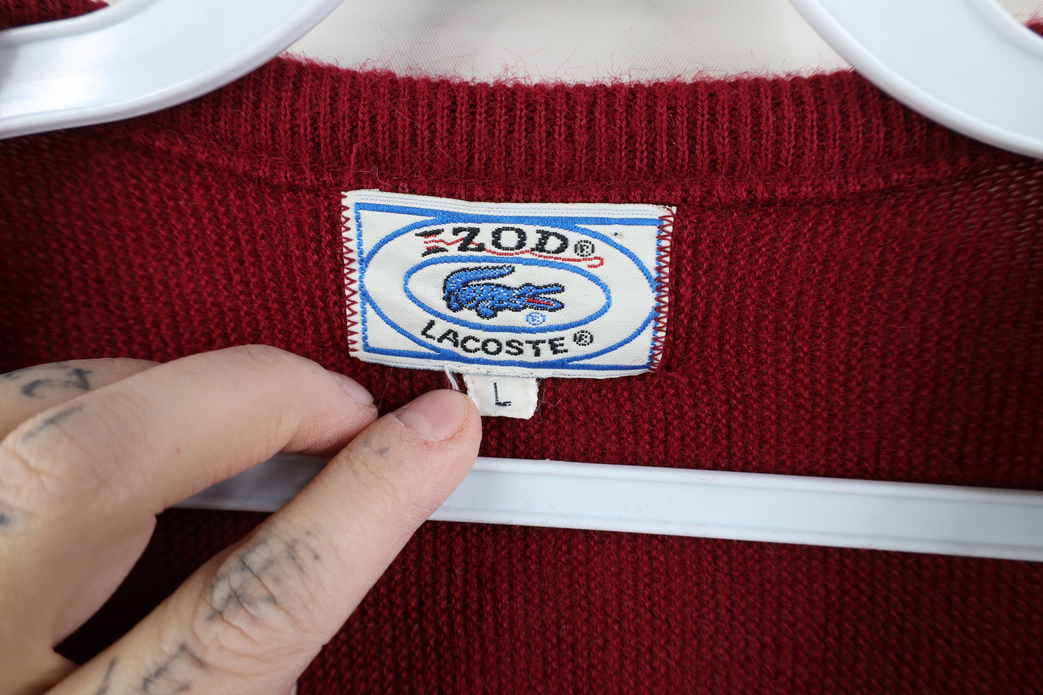 Lacoste Vintage 70s 80s Izod Lacoste Logo V-Neck Sweater Red USA Size US L / EU 52-54 / 3 - 5 Thumbnail
