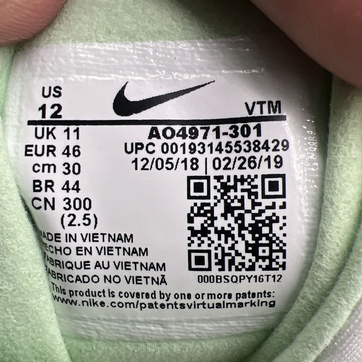Nike Air max 270 react psychedelic art Size US 12 / EU 45 - 9 Thumbnail