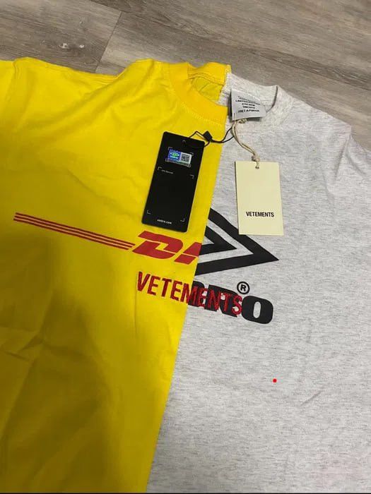 Umbro × Vetements Umbro Vetements Demna Gvasalia Size US M / EU 48-50 / 2 - 2 Thumbnail