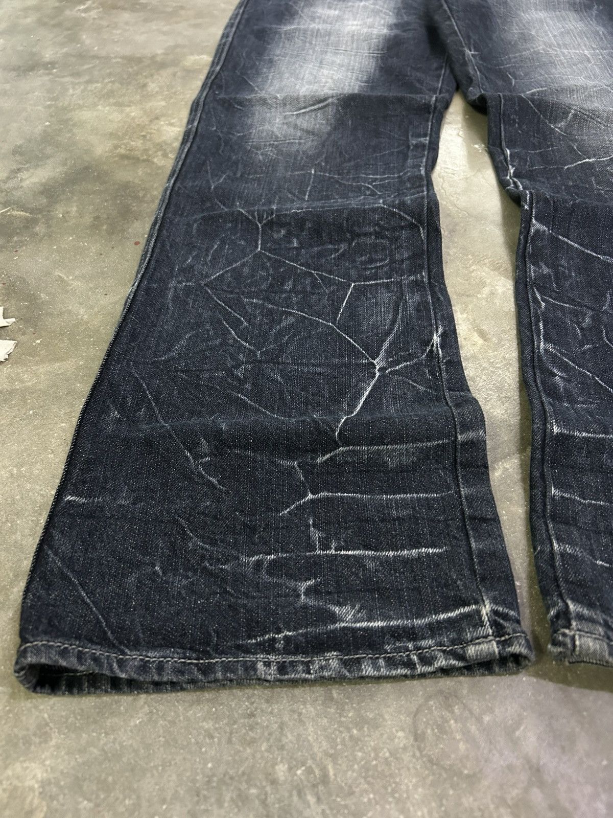 Japanese Brand Jack Serika Japanese Grunge Cracked Washed Crazy Streak Fade Size US 34 / EU 50 - 5 Thumbnail