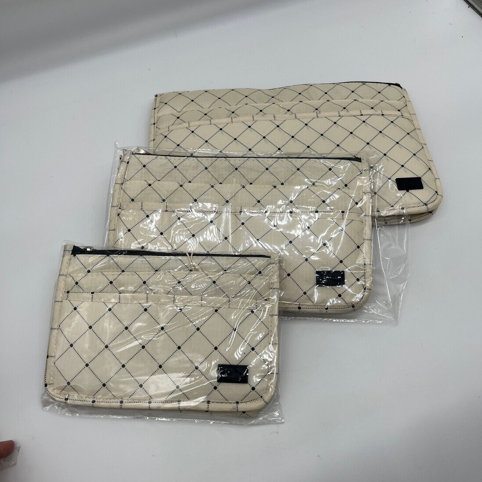 Other Periea Set of 3 Purse Organizers with Gift Bags Black Dots Size ONE SIZE - 1 Thumbnail