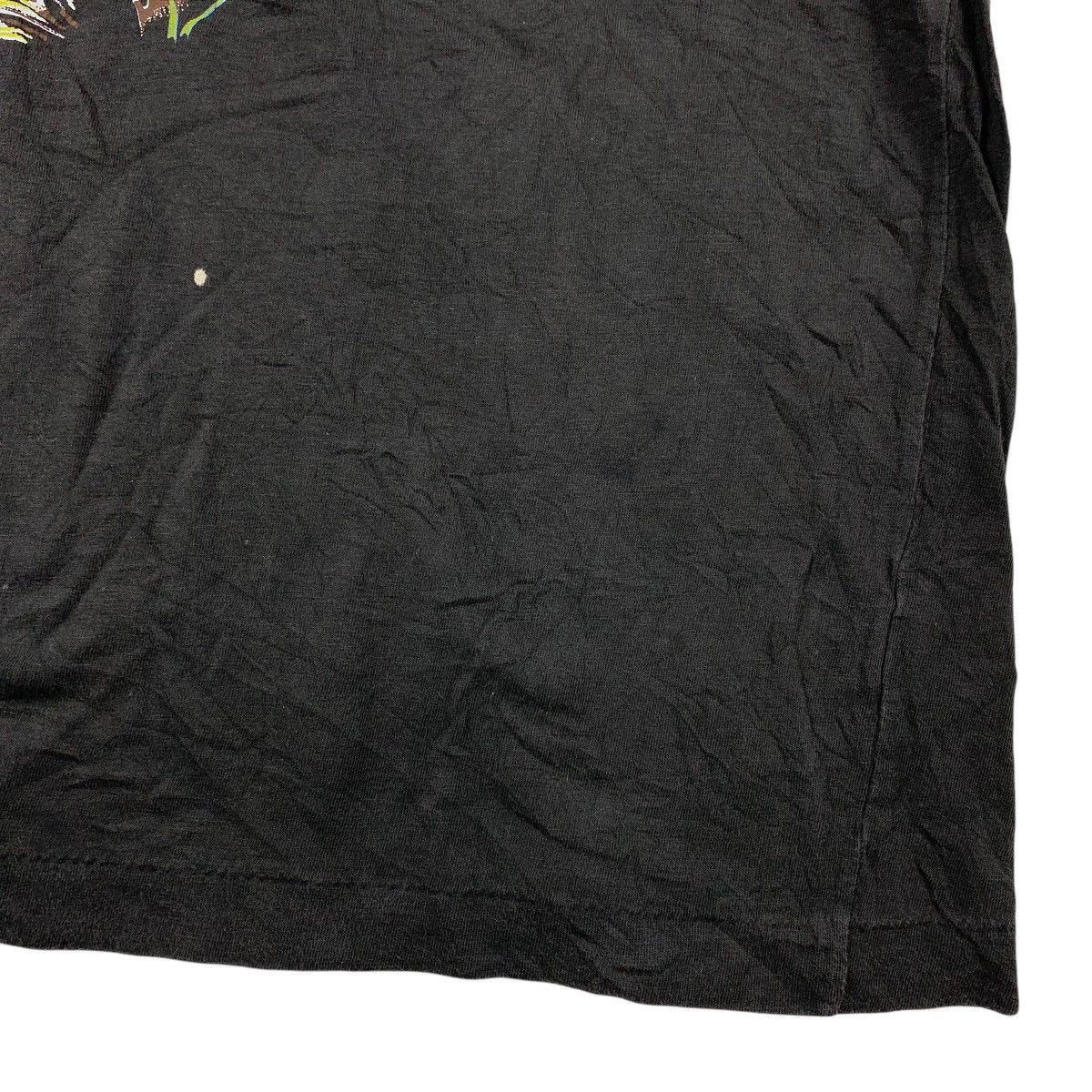 Band Tees Vintage 80s IRON MAIDEN holding limited the trooper band tee Size US M / EU 48-50 / 2 - 8 Thumbnail