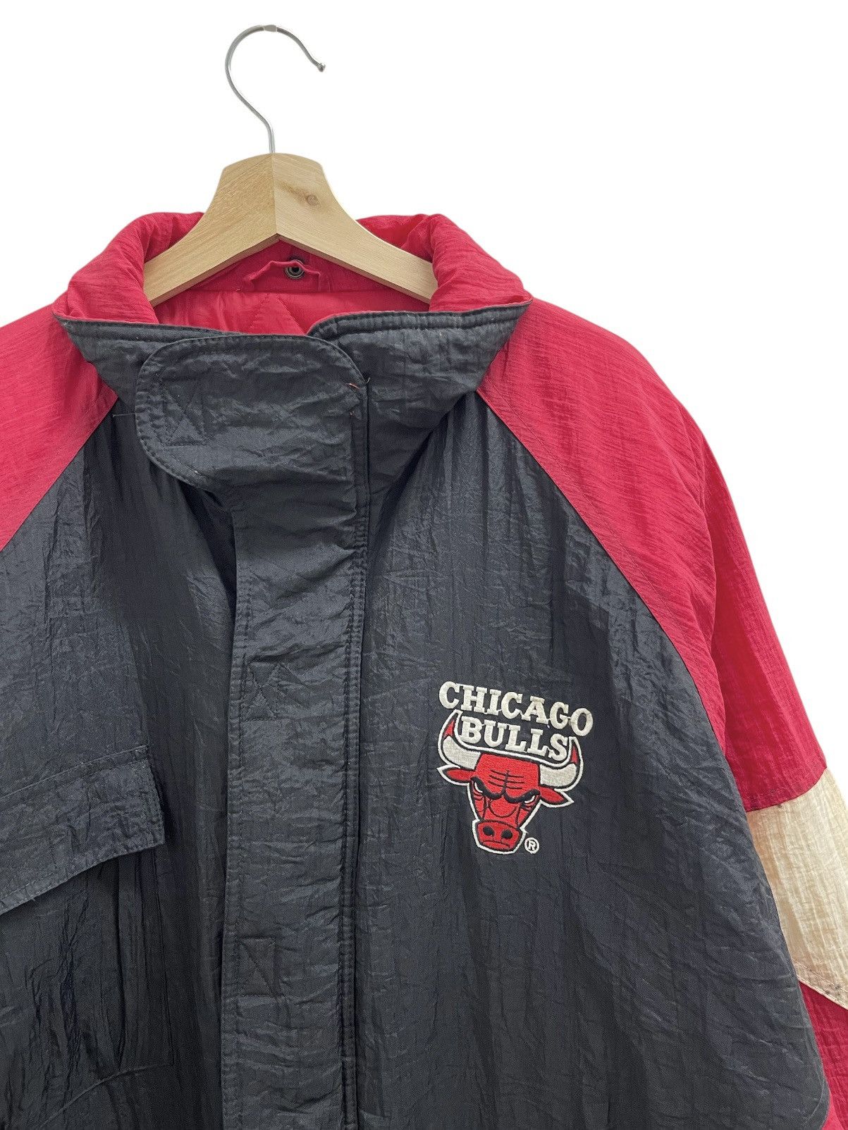 Logo 7 NBA Chicago Bulls Nylon Jacket Size US L / EU 52-54 / 3 - 9 Thumbnail
