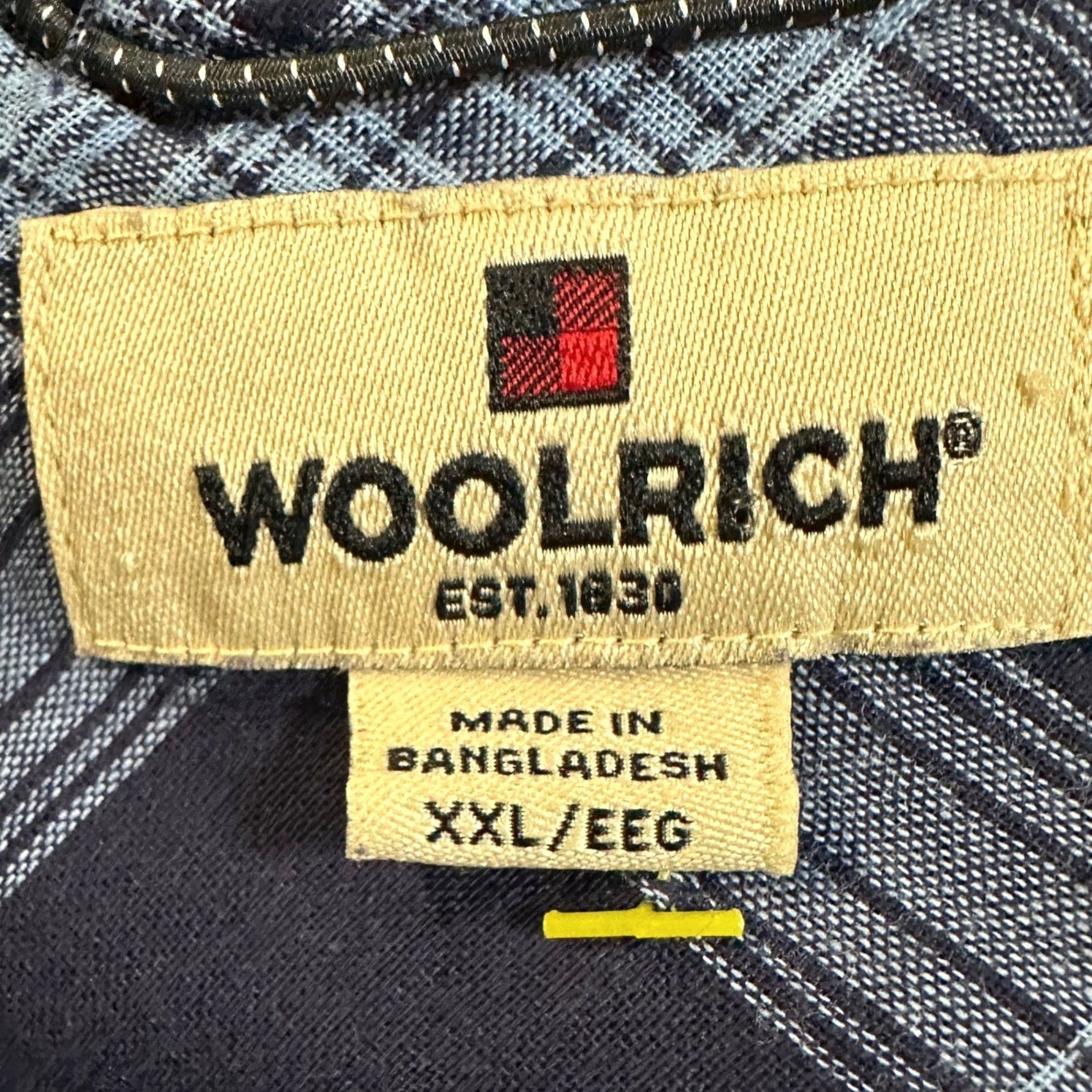 Vintage Woolrich Shirt Button-Up Long Sleeve Navy Blue 2XL Mens Chest 51 in Pockets Collared Casual All Seasons Regular Button Down Size US XXL / EU 58 / 5 - 4 Thumbnail