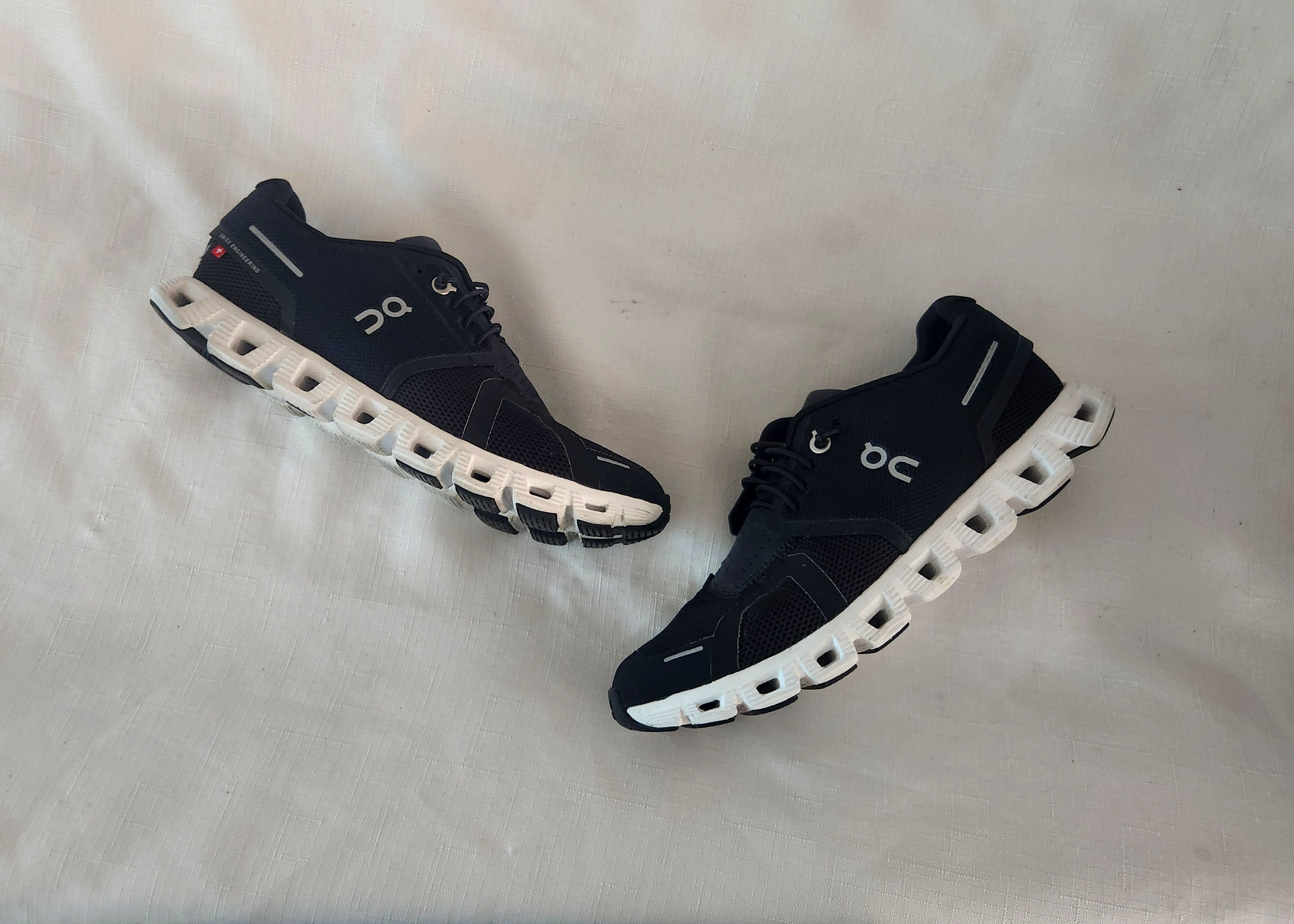 On ON Running Cloud Swiss Engineering Shoes Women's Size 7.5 Size US 7.5 / IT 37.5 - 2 Thumbnail