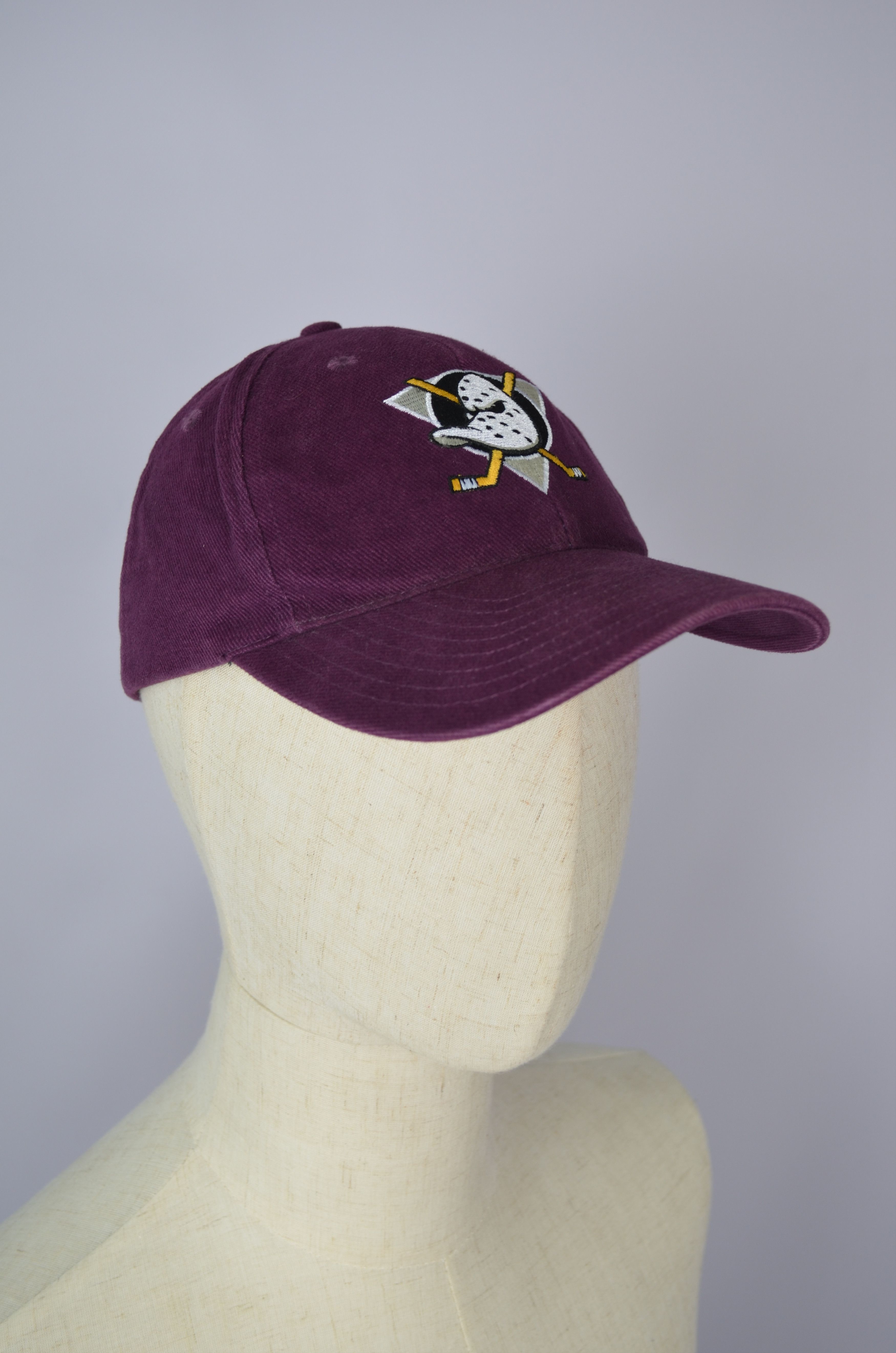 NHL × Nike 90s RARE Anaheim Mighty Ducks NHL Vintage NIKE Hat Logo Cap Size ONE SIZE - 9 Thumbnail